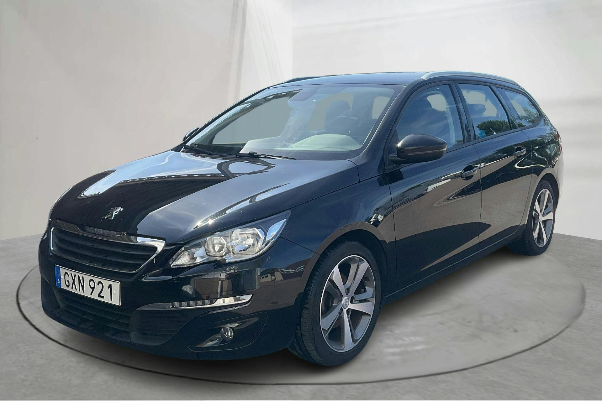 Peugeot 308 SW PureTech (110hk) - 9 620 mil - Manuell - svart - 2016
