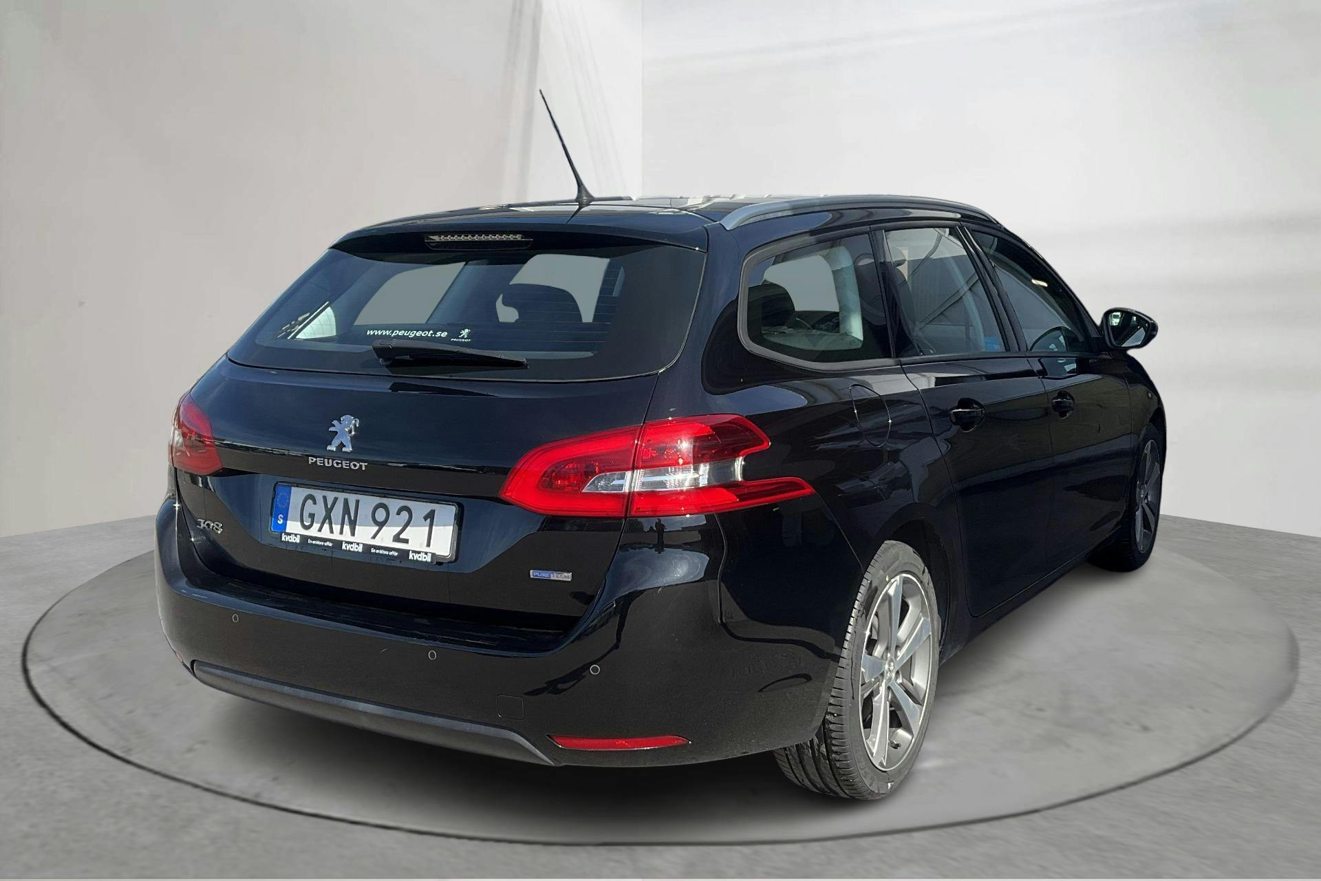 Peugeot 308 SW PureTech (110hk) - 9 620 mil - Manuell - svart - 2016
