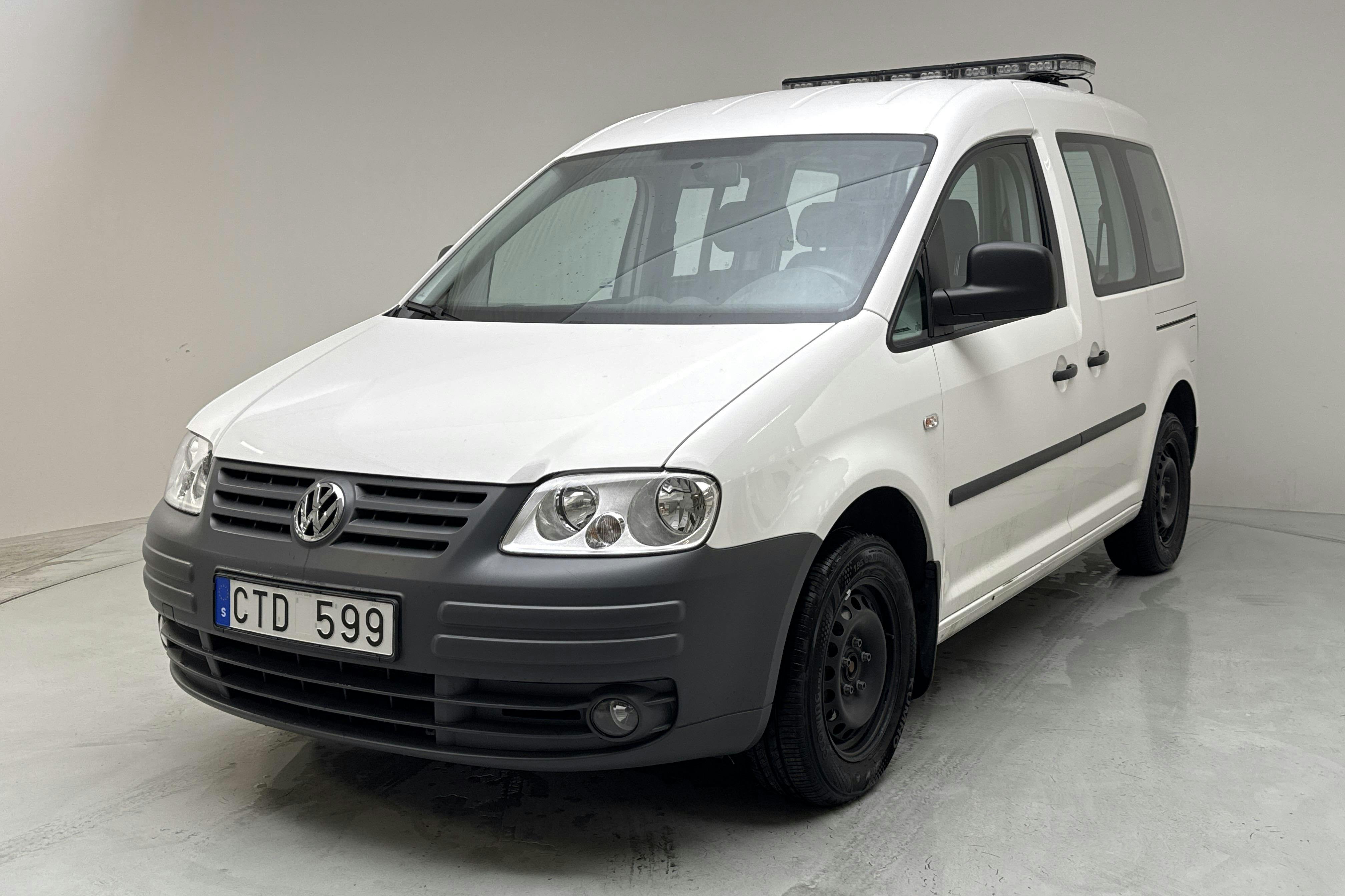 Presentationsfoto 1 av 12: VW Caddy Life 2.0 EcoFuel (109hk) - 5 554 mil - Manuell - vit - 2010