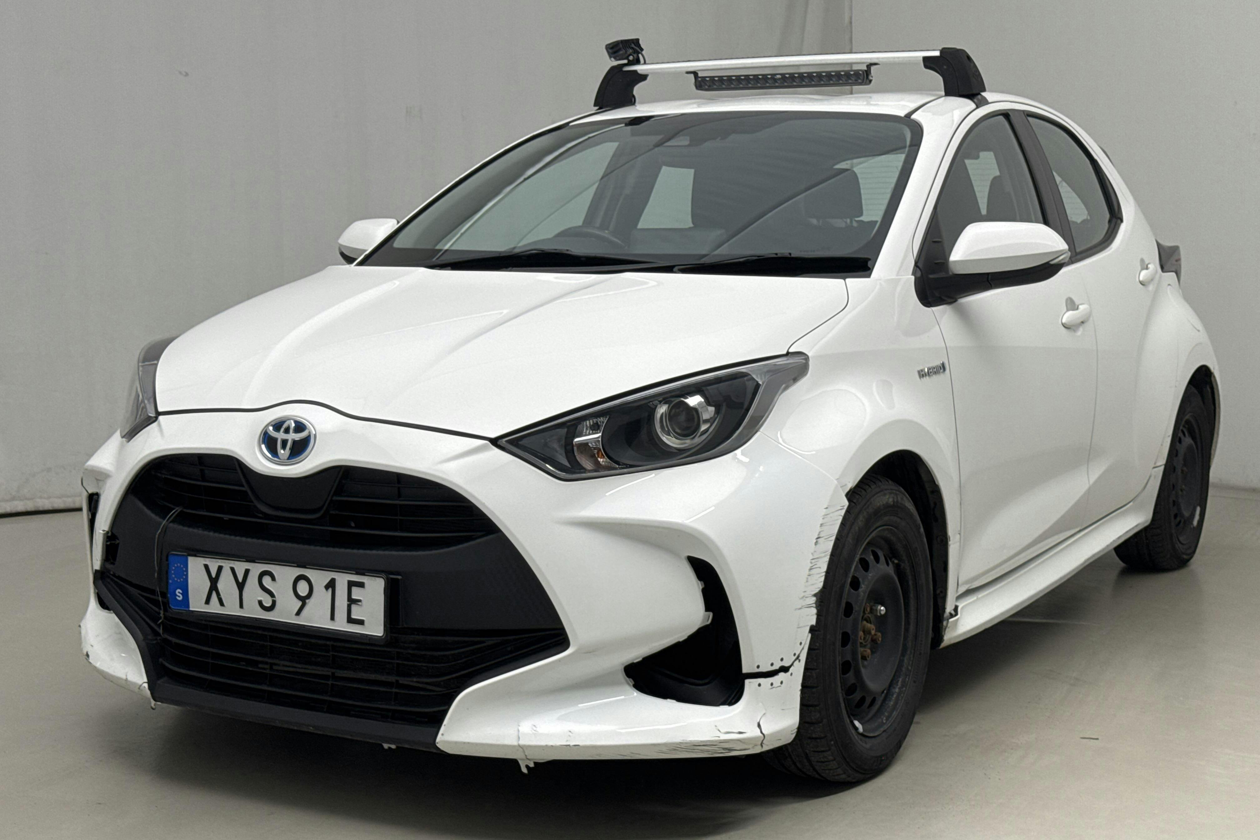 Toyota Yaris 1.5 Hybrid 5dr (116hk) - 13 613 mil - Automat - vit - 2021