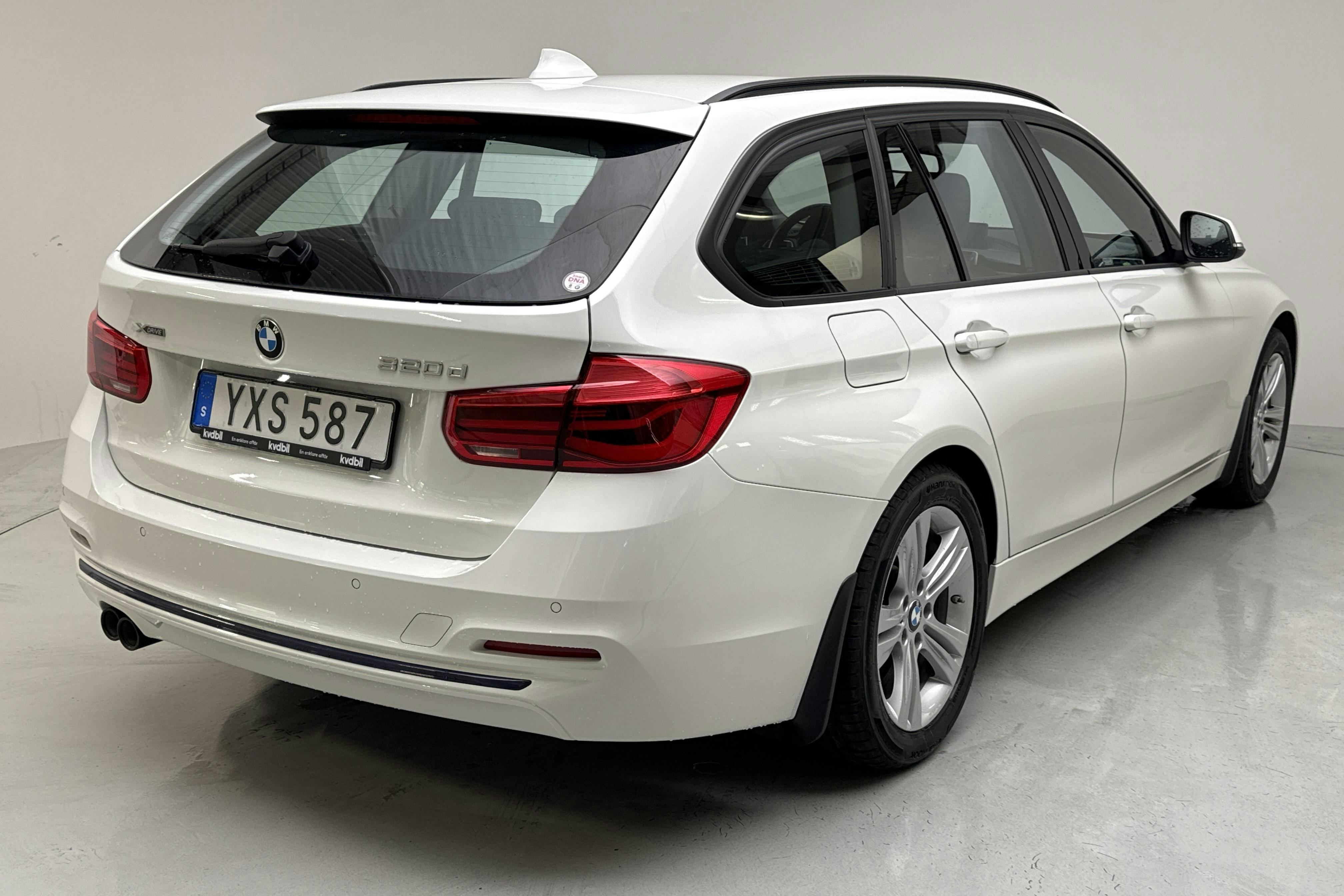 BMW 320d xDrive Touring, F31 (190hk) - 43 540 km - Automatic - white - 2019