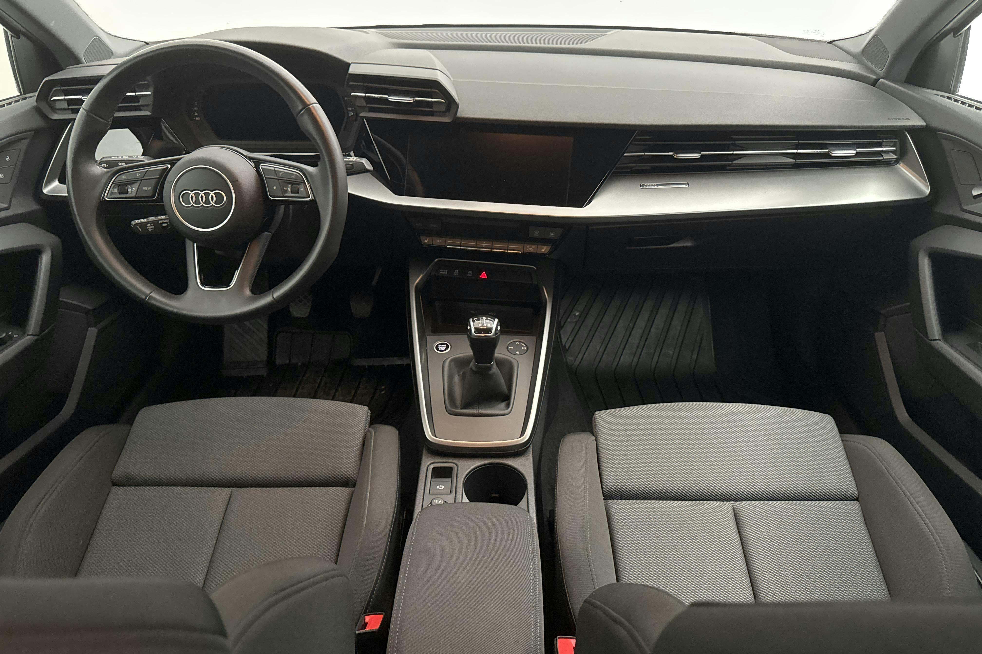 Audi A3 Sportback 35 TFSI (150hk) - 38 400 km - Manual - white - 2023