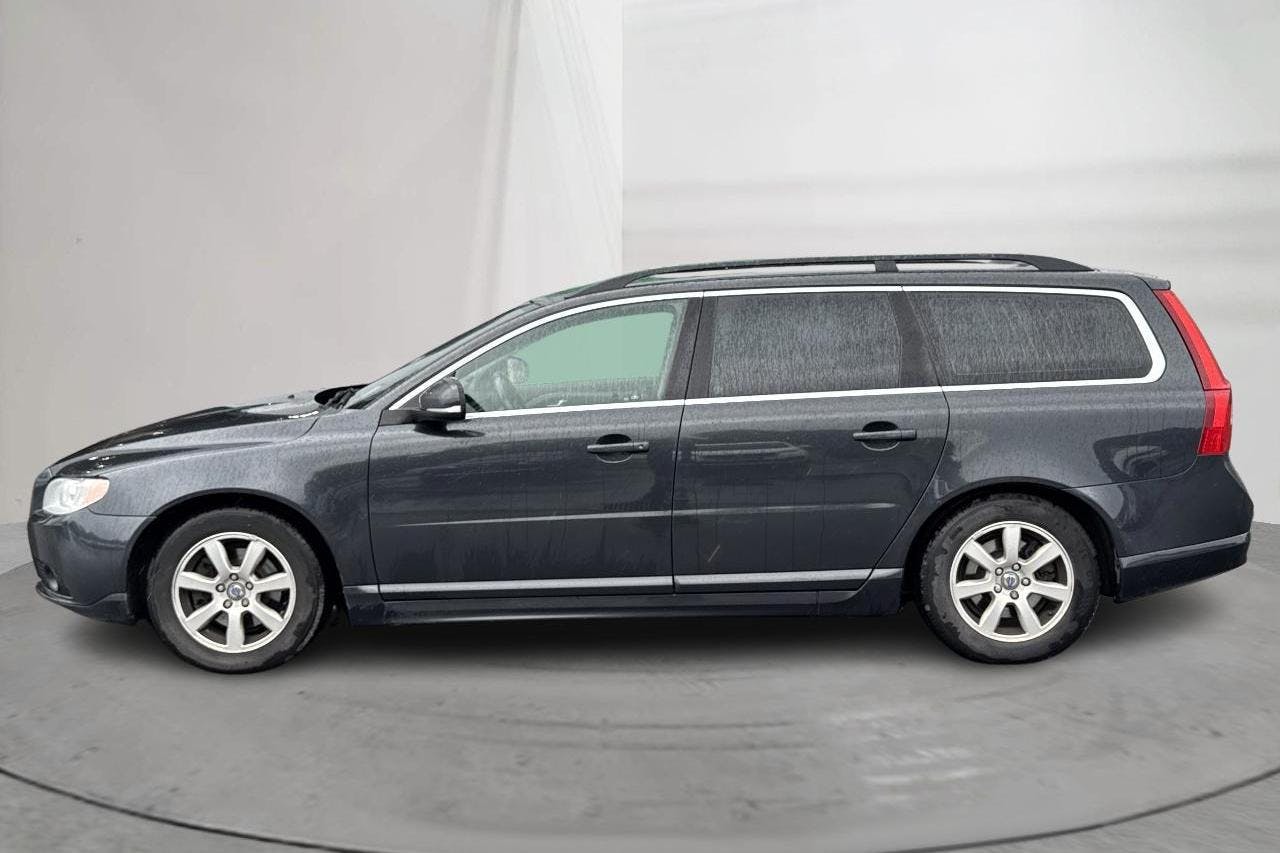 Esitlusfoto 2 aadressil 13: Volvo V70 II 1.6D DRIVe (115hk) - 243 500 km - Käsitsi - hall - 2012