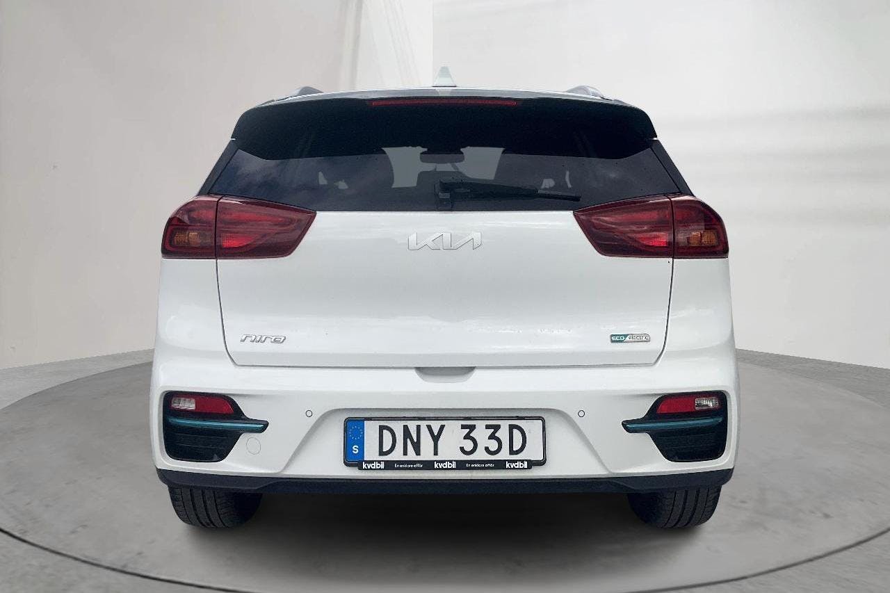 KIA e-Niro 64 kWh (204hk) - 2 470 mil - Automat - vit - 2022