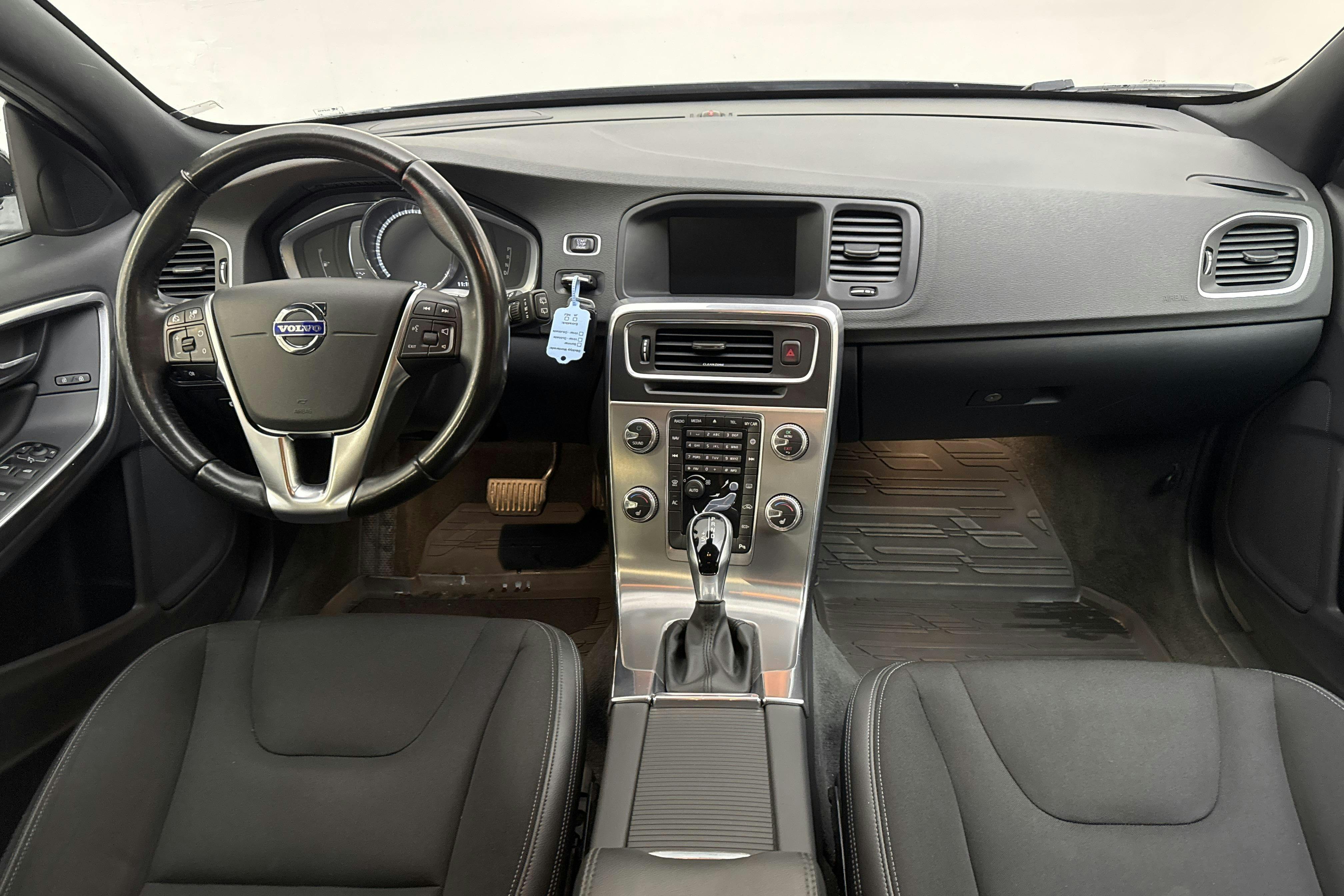 Volvo V60 D3 (150hk) - 107 080 km - Automatic - black - 2018