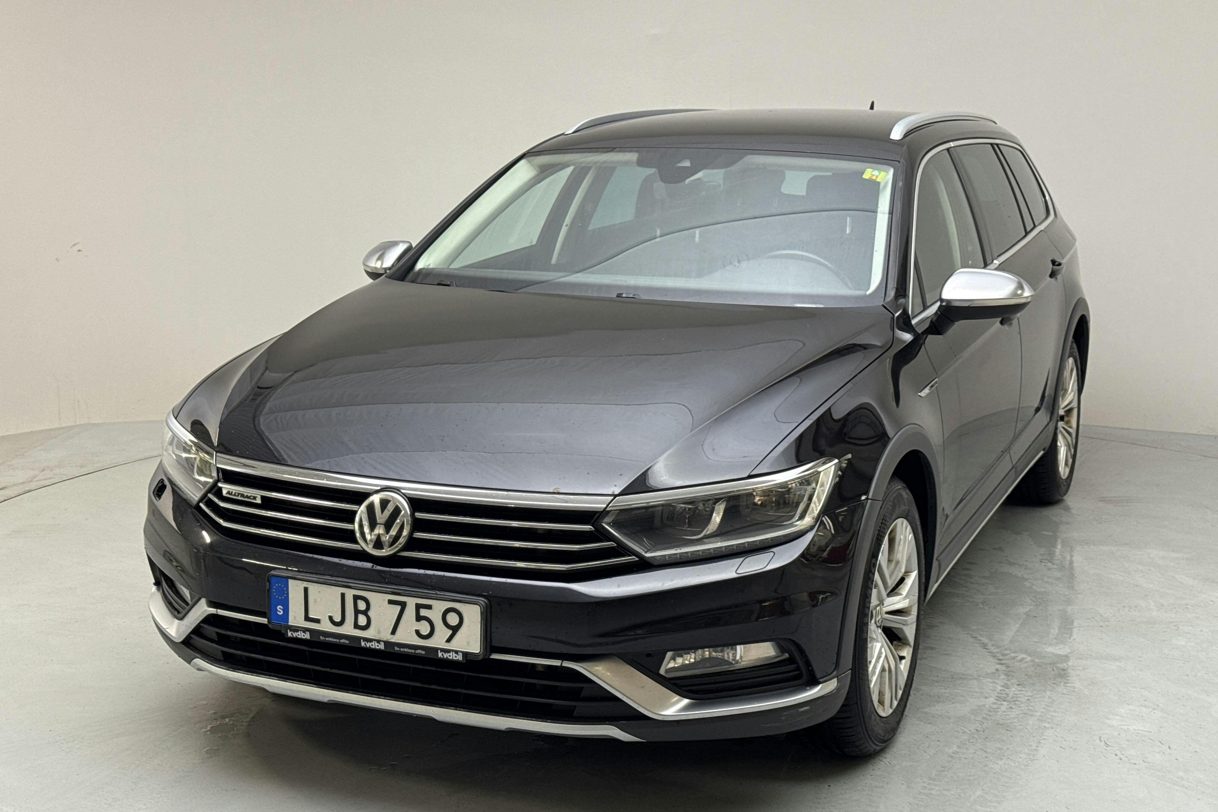 VW Passat Alltrack 2.0 TDI 4MOTION (190hk) - 20 276 mil - Automat - svart - 2017