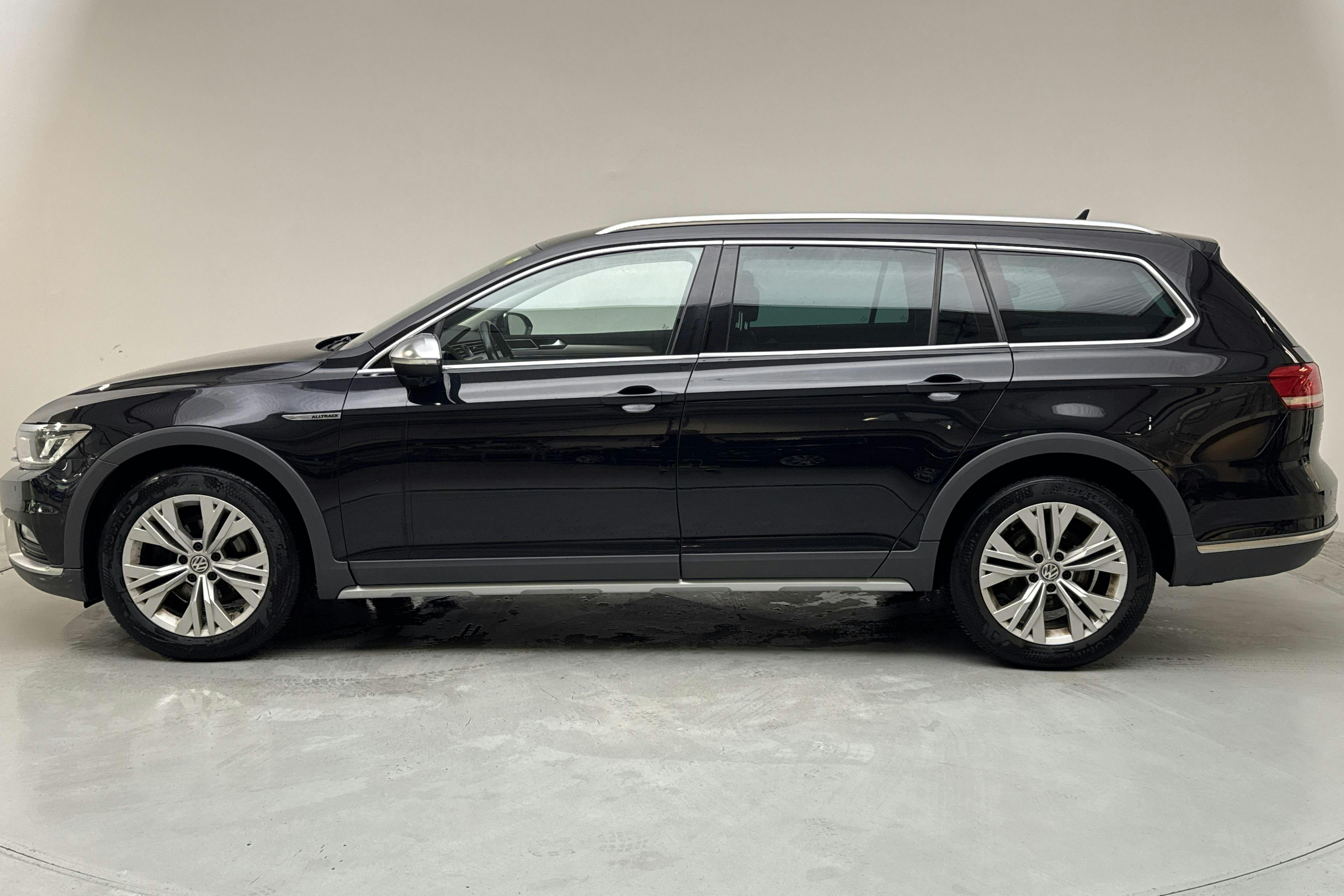 VW Passat Alltrack 2.0 TDI 4MOTION (190hk) - 202 760 km - Automatic - black - 2017