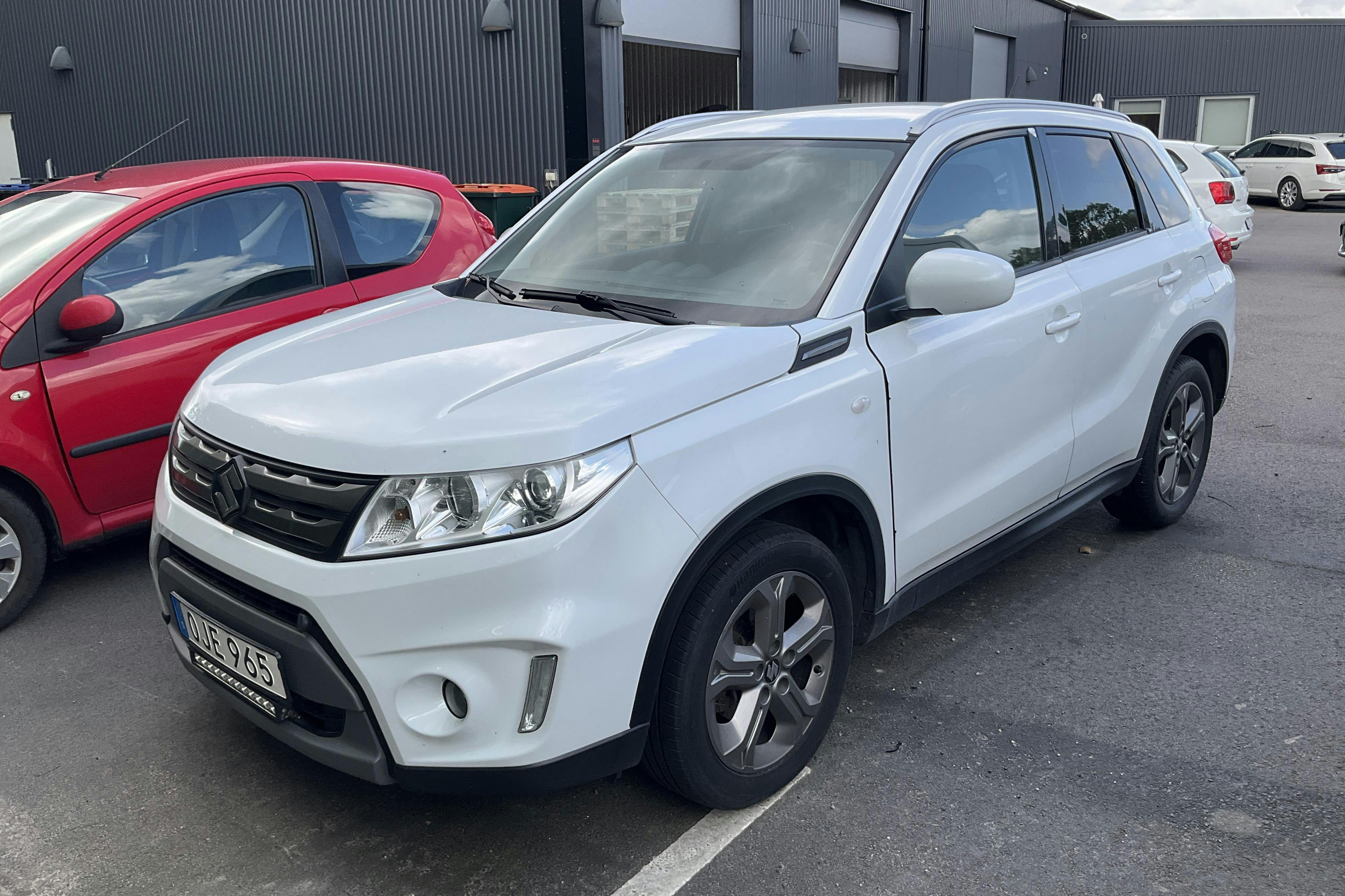 Suzuki Vitara 1.6D 4x4 (120hk) - 16 803 mil - Manuell - vit - 2017