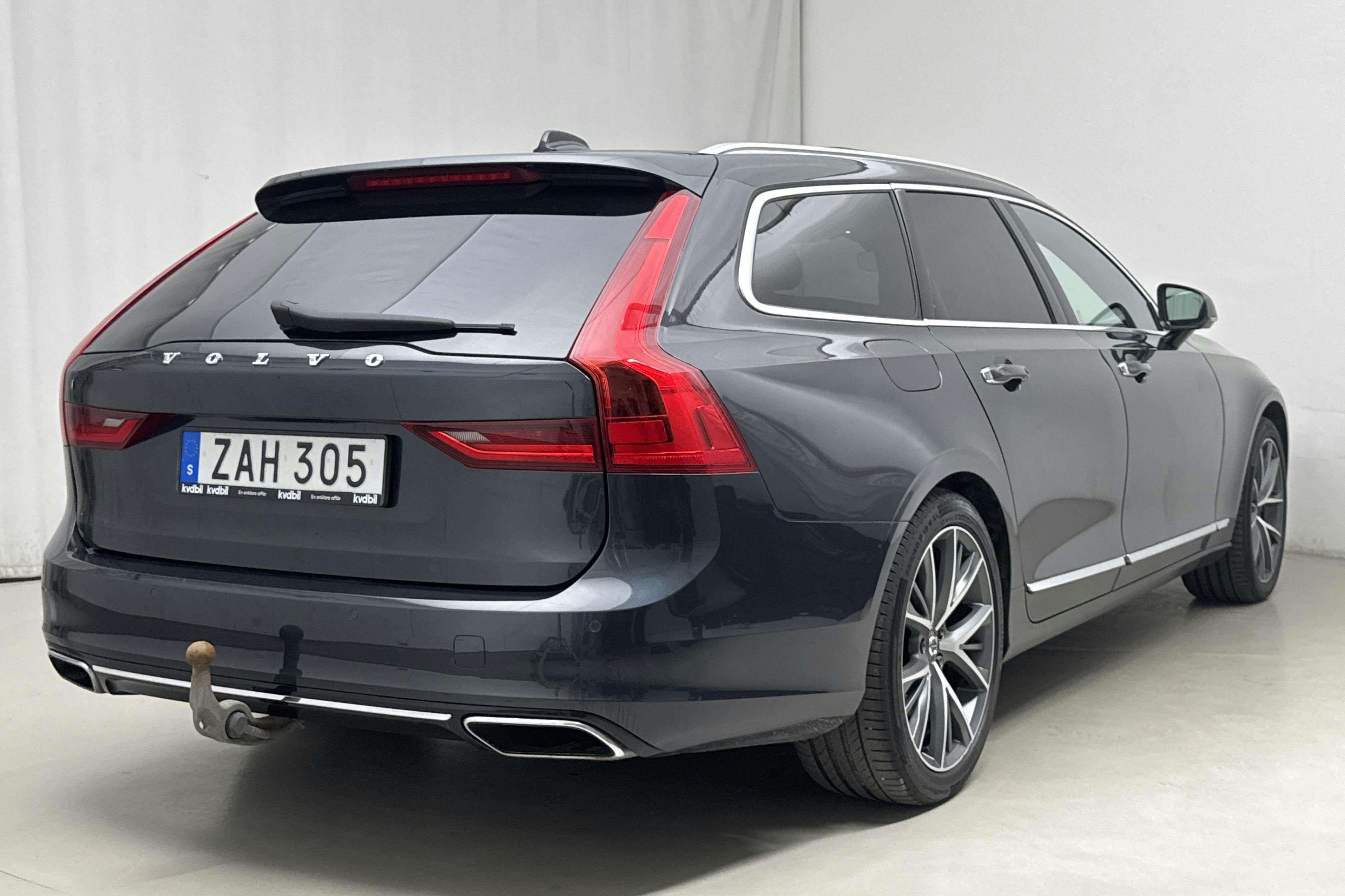 Volvo V90 T6 Awd (310hk) - 16 097 mil - Automat - grå - 2018