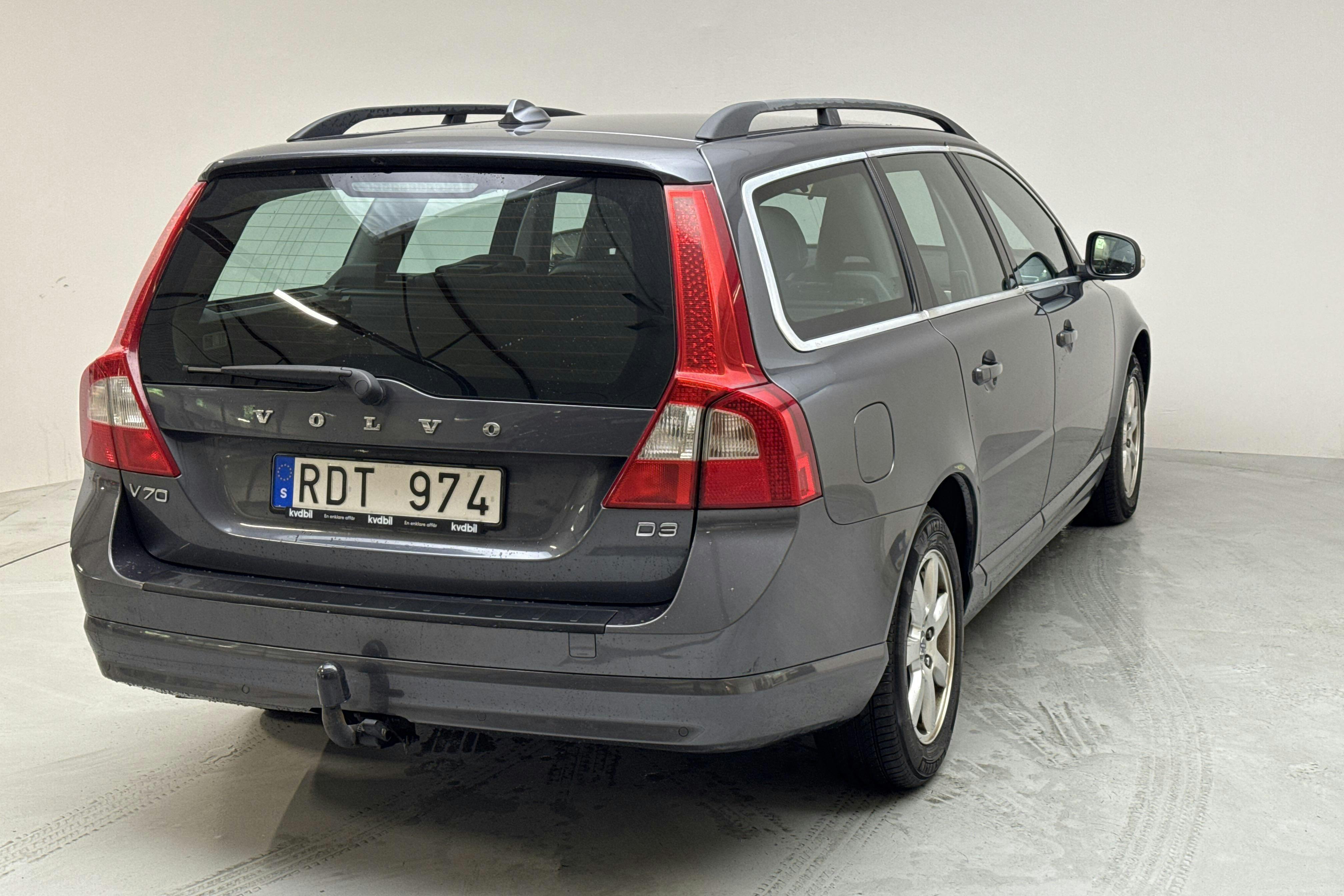 Volvo V70 II D3 (163hk) - 247 390 km - Manual - gray - 2011