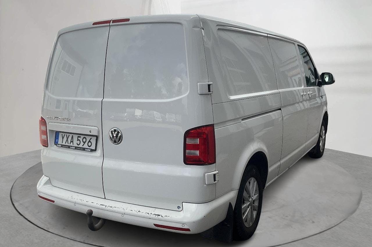 VW Transporter T6 2.0 TDI BMT Skåp (102hk) - 107 370 km - Käsitsi - valge - 2019