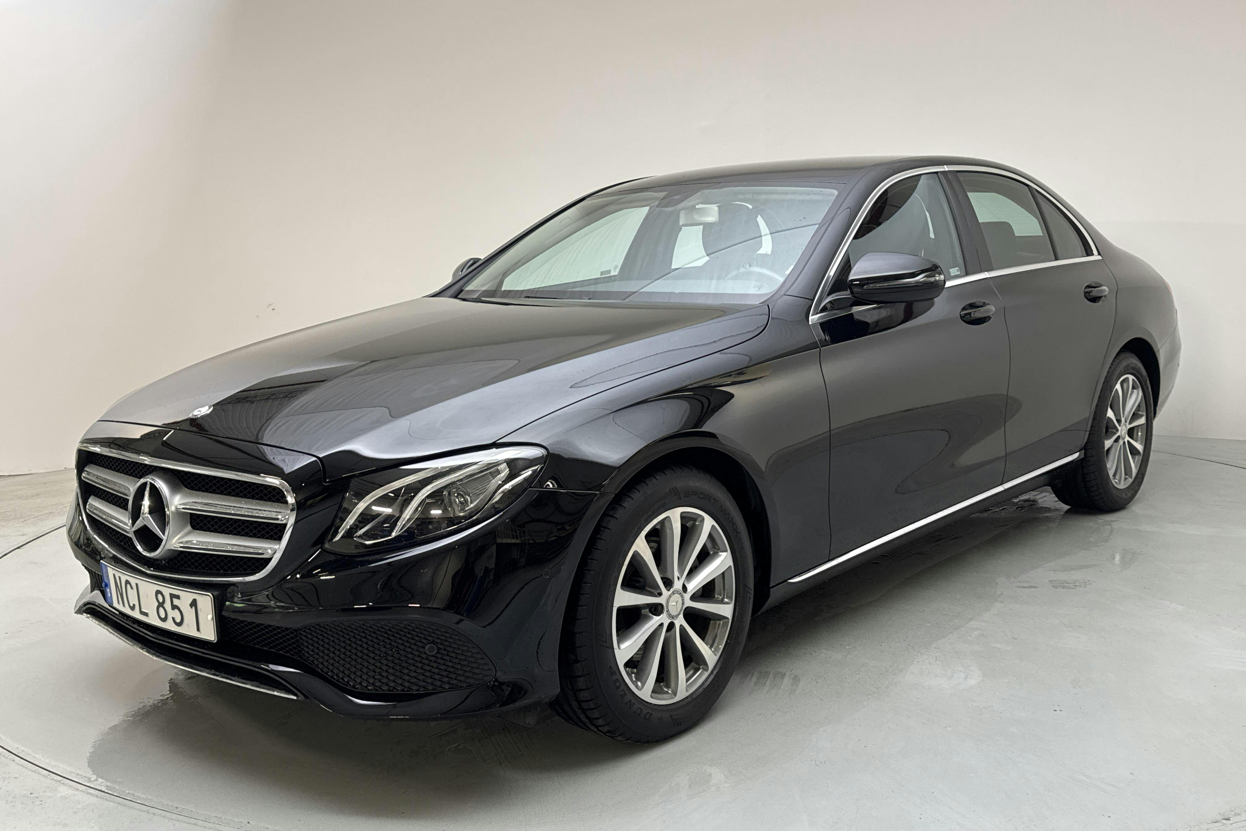 Mercedes E 220 d Sedan W213 (194hk) - 2 064 mil - Automat - svart - 2017