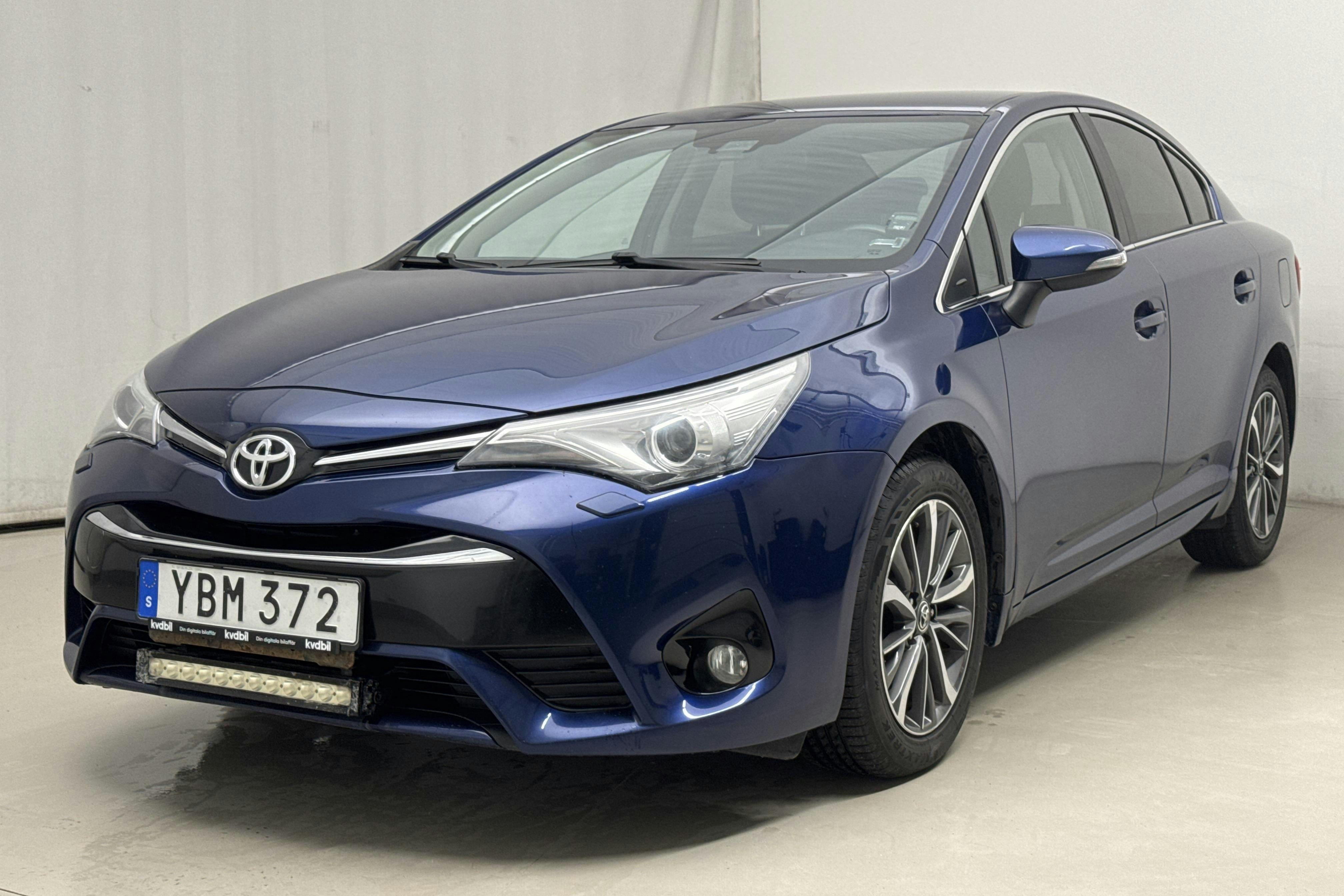 Toyota Avensis 1.8 Sedan (147hk) - 19 014 mil - Automat - Dark Blue - 2016