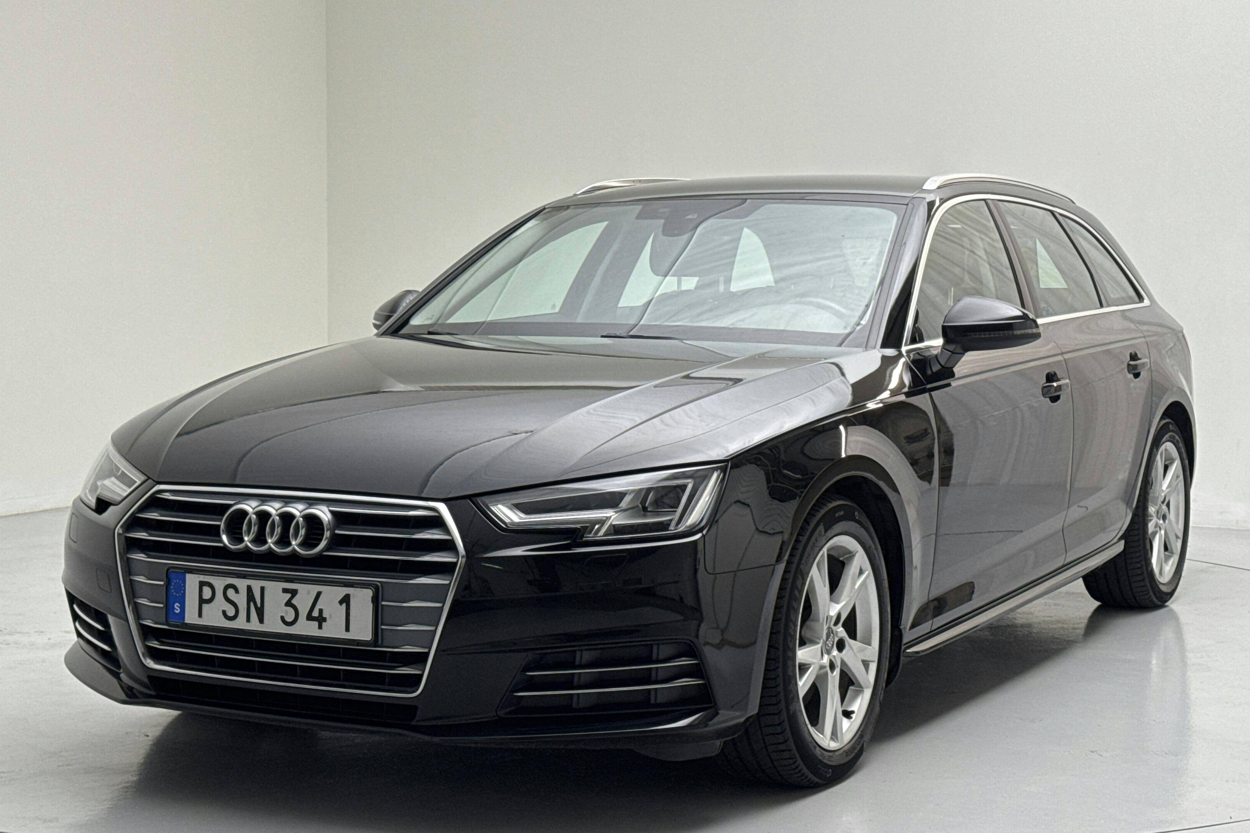Audi A4 2.0 TDI Avant (150hk) - 16 943 mil - Manuell - svart - 2017