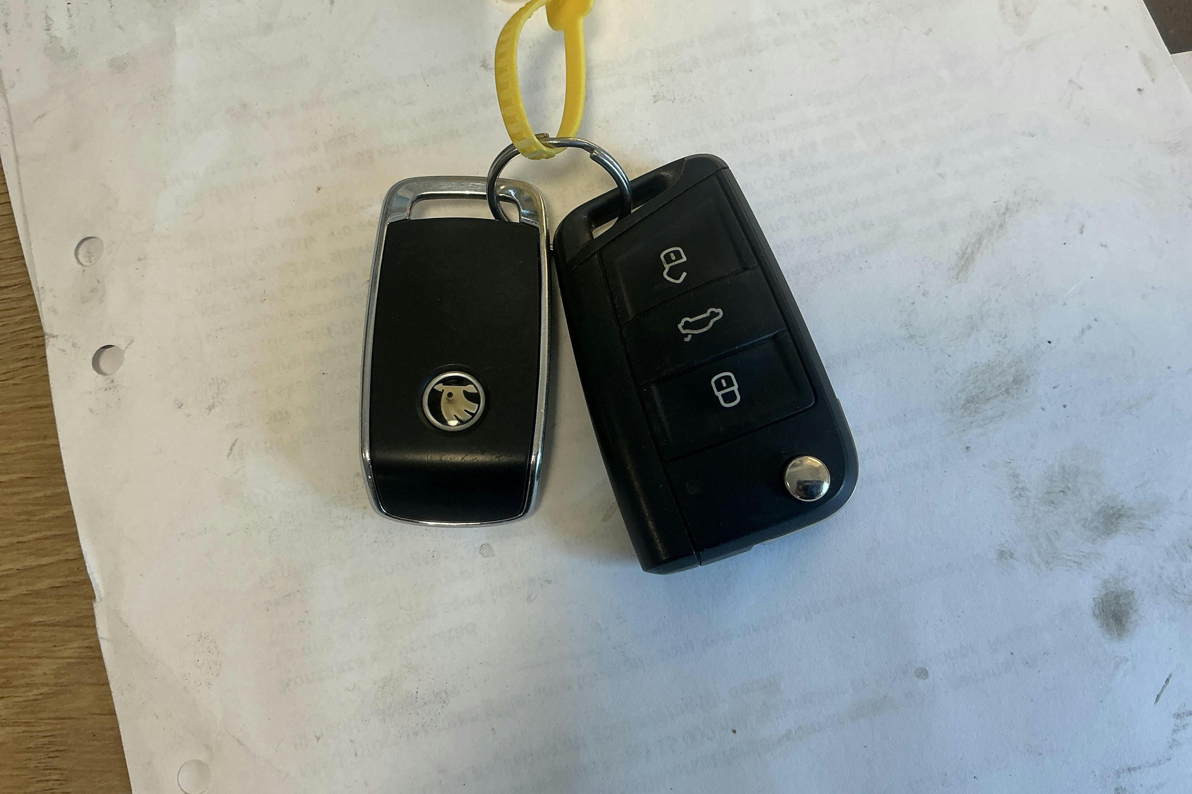 Presentationsfoto 15 av 15: Skoda Karoq 2.0 TDI 4X4 (150hk) - 13 441 mil - Automat - vit - 2020