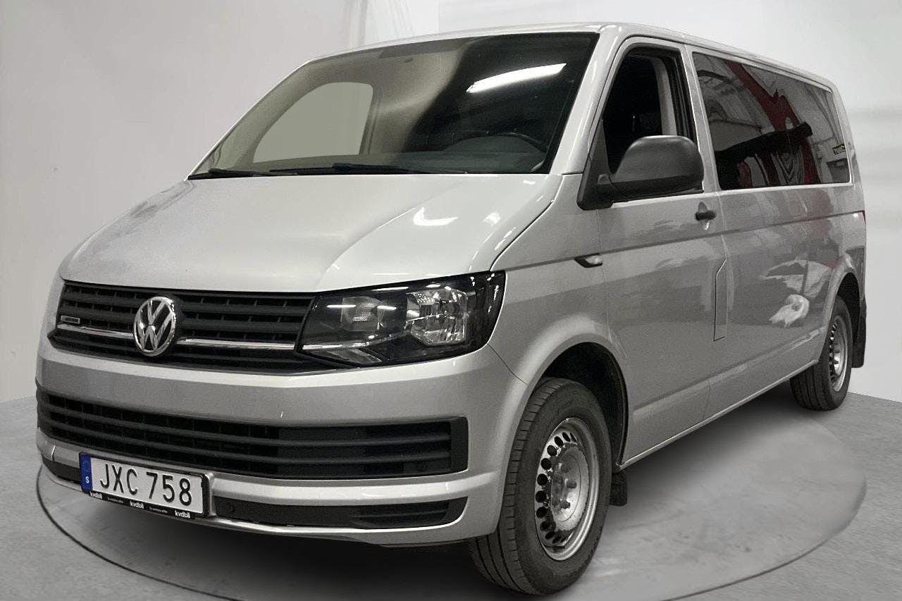 Presentationsfoto 1 av 17: VW Caravelle T6 2.0 TDI BMT 4MOTION (150hk) - 14 966 mil - Automat - silver - 2016