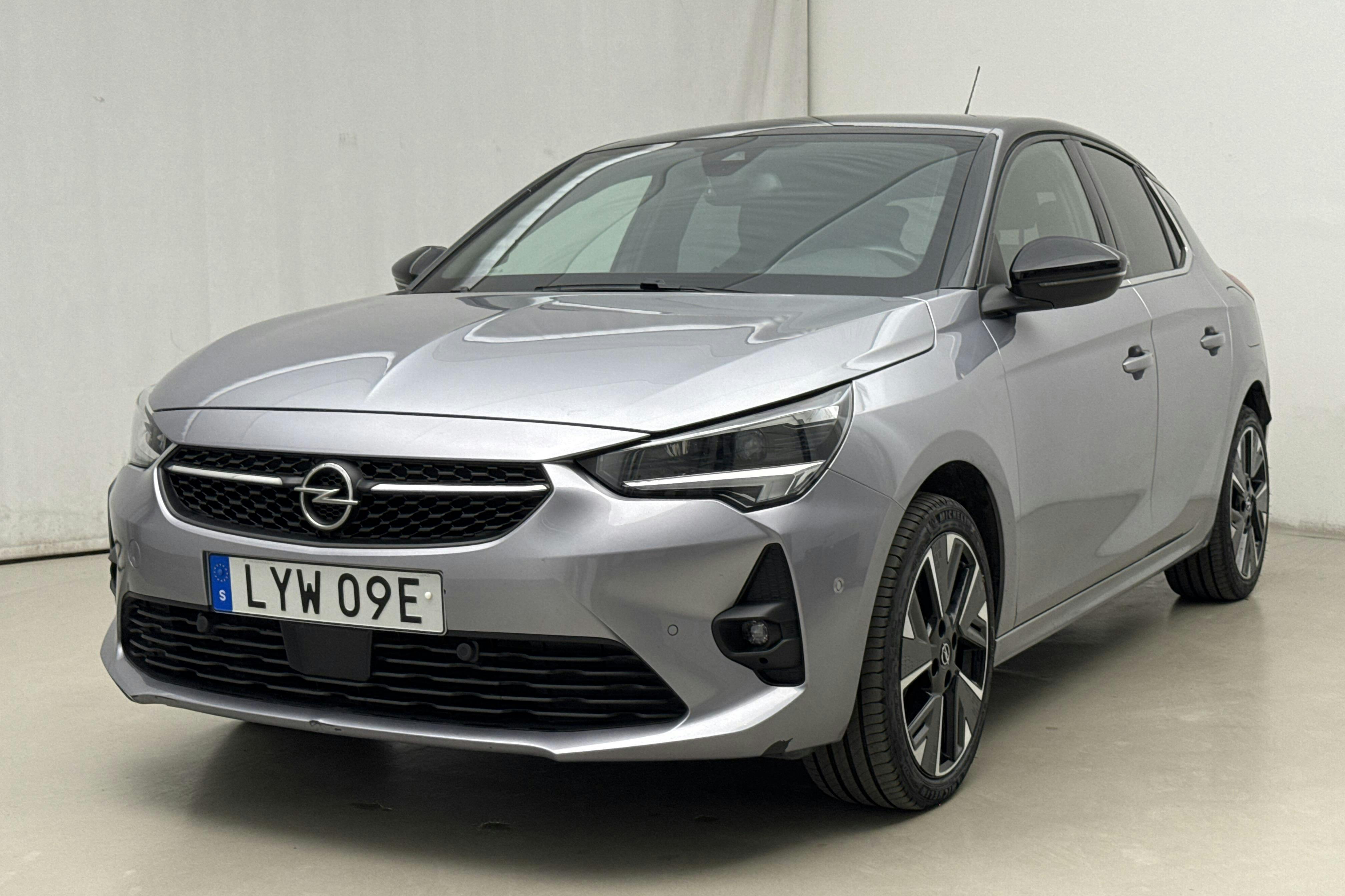 Opel Corsa-e 50 kWh 5dr (136hk) - 101 810 km - Automatic - gray - 2022