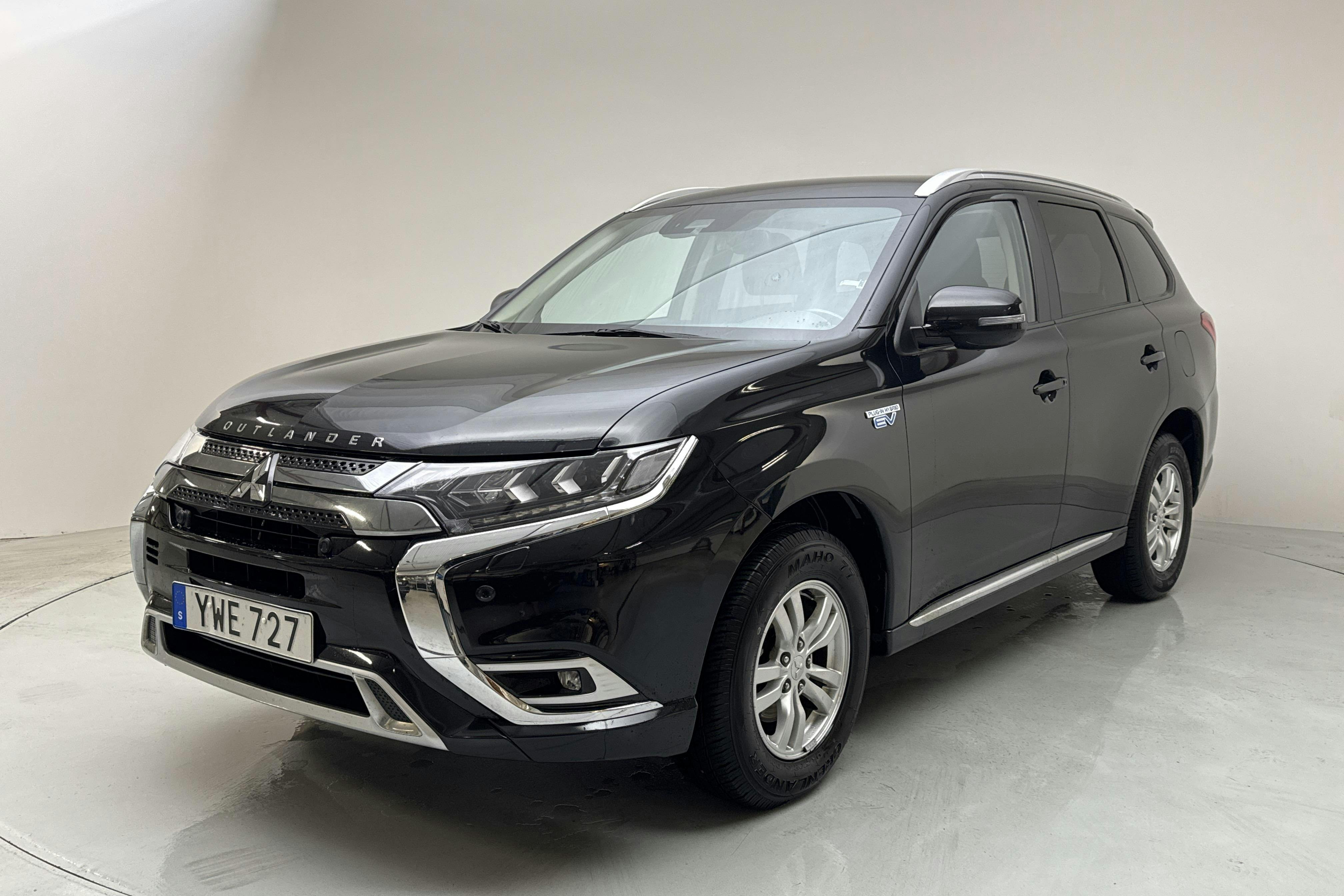 Mitsubishi Outlander 2.4 Plug-in Hybrid 4WD (136hk) - 12 515 mil - Automat - svart - 2019