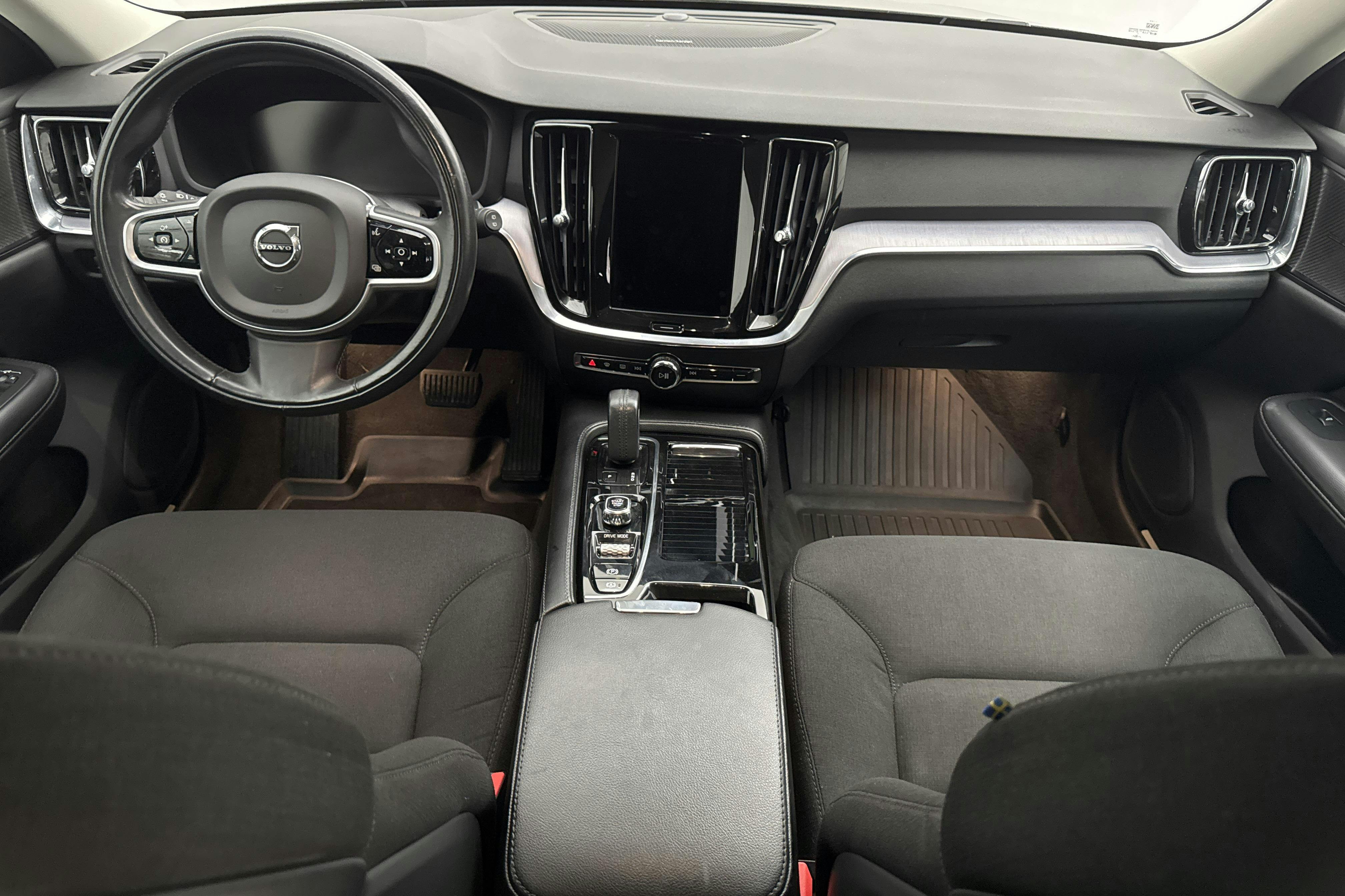 Volvo V60 T6 AWD Twin Engine (340hk) - 102 640 km - Automaatne - must - 2021