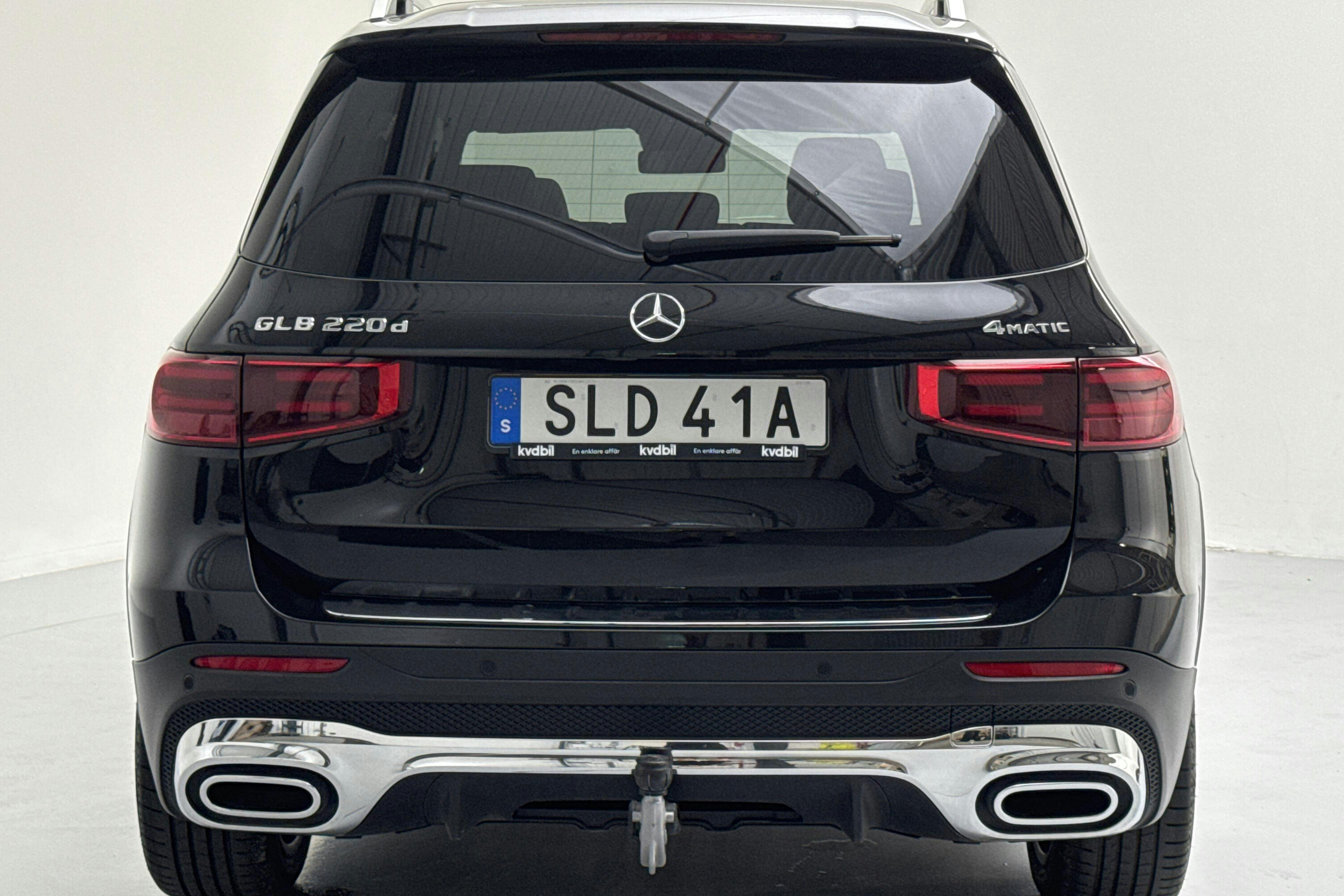 Mercedes GLB 220 d 4MATIC X247 (190hk) - 9 550 km - Automaatne - must - 2025
