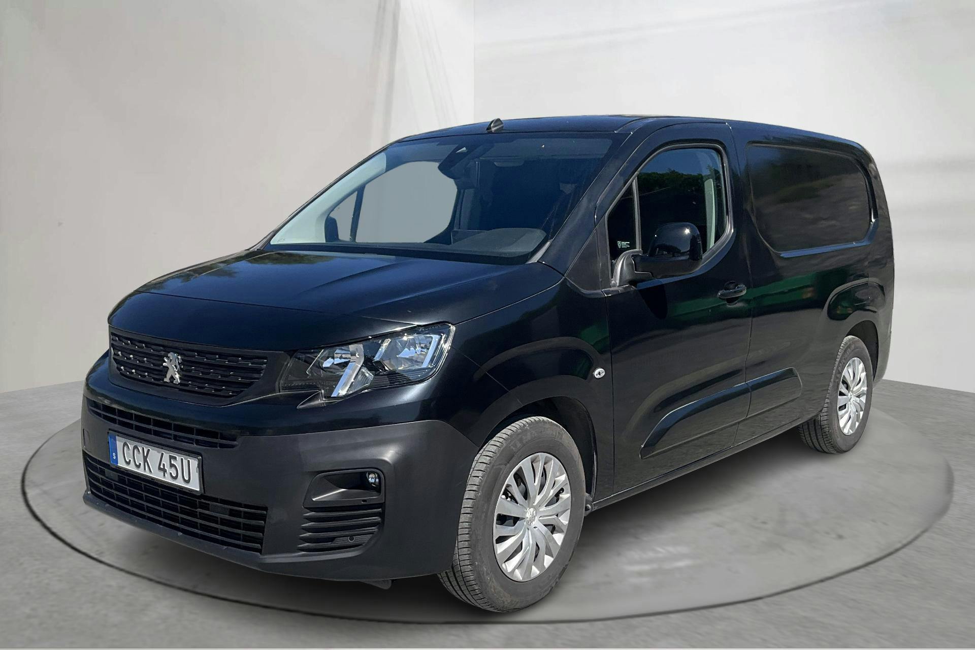 Esitlusfoto 1 aadressil 15: Peugeot e-Partner 50 kWh (136hk) - 17 980 km - Automaatne - hall - 2021