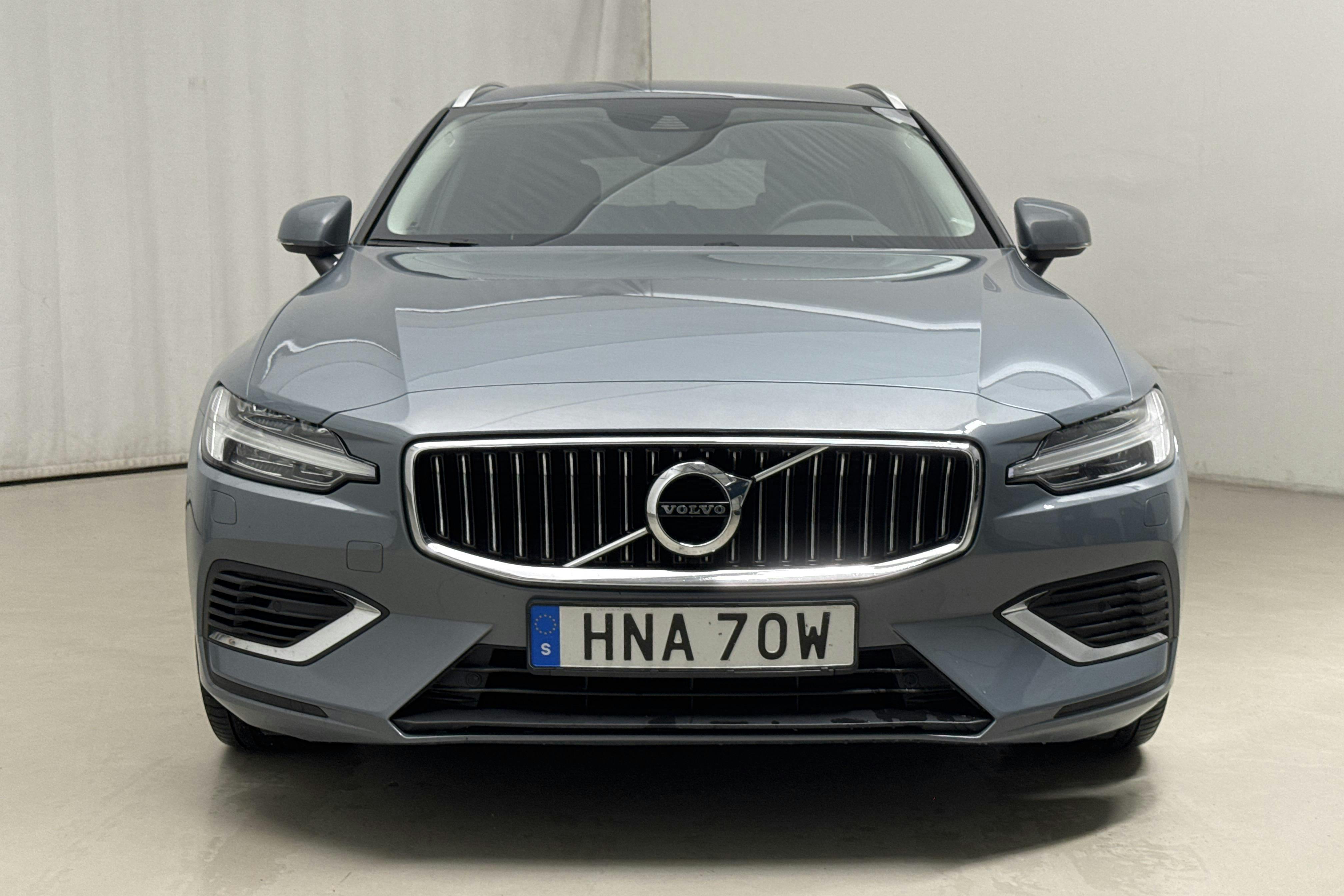 Volvo V60 T6 AWD Recharge (350hk) - 11 228 mil - Automat - grå - 2022