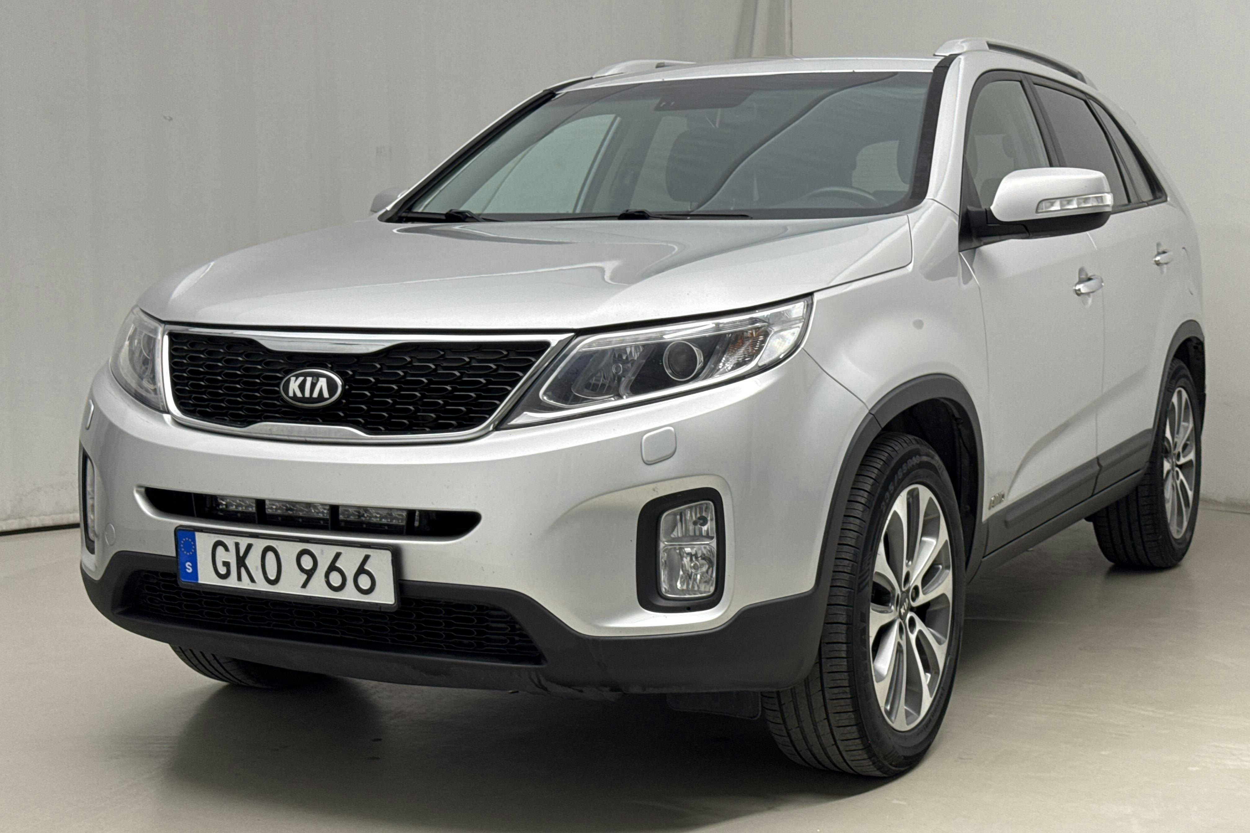 KIA Sorento 2.2 CRDi (197hk) - 16 923 mil - Automat - grå - 2014