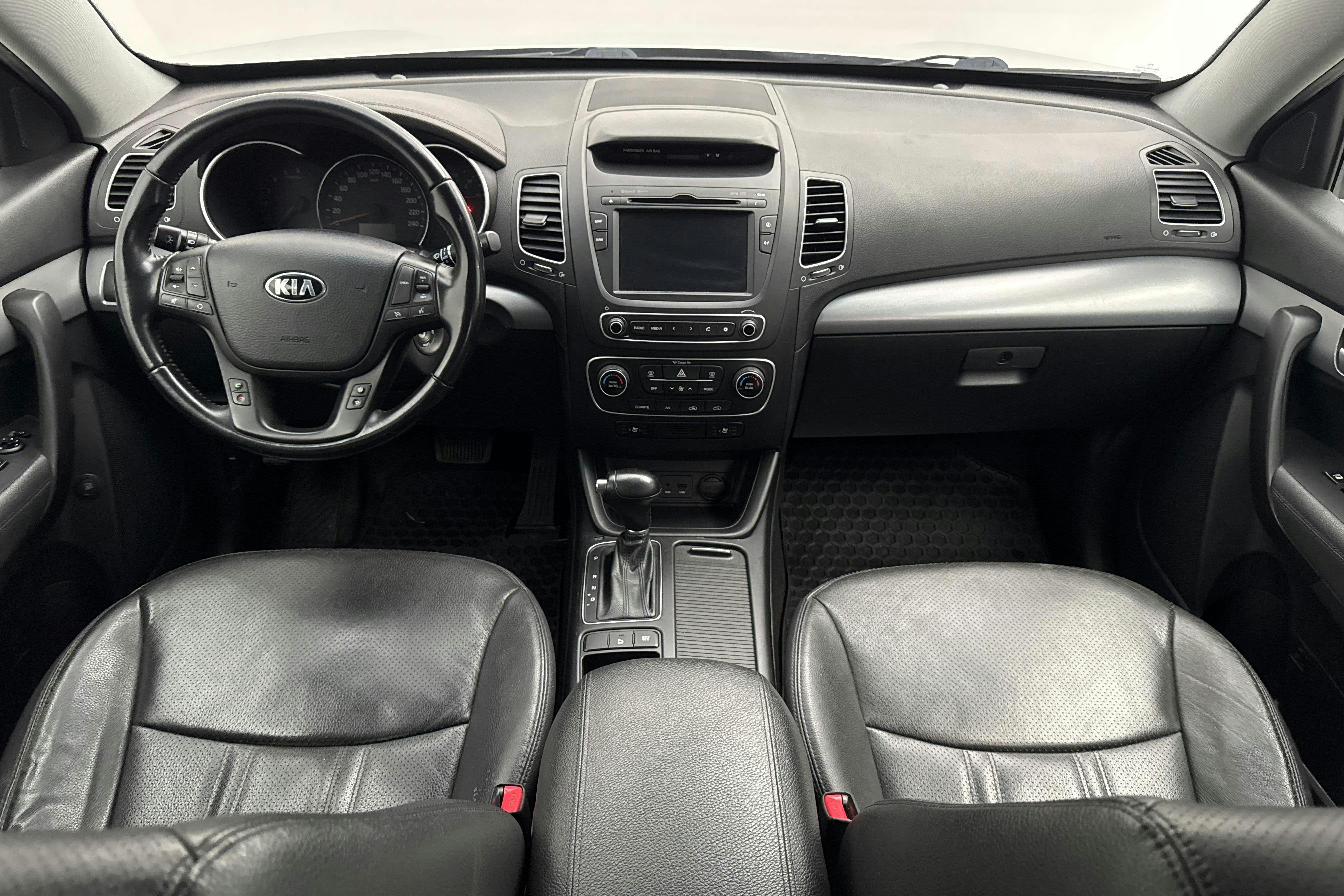 KIA Sorento 2.2 CRDi (197hk) - 16 923 mil - Automat - grå - 2014