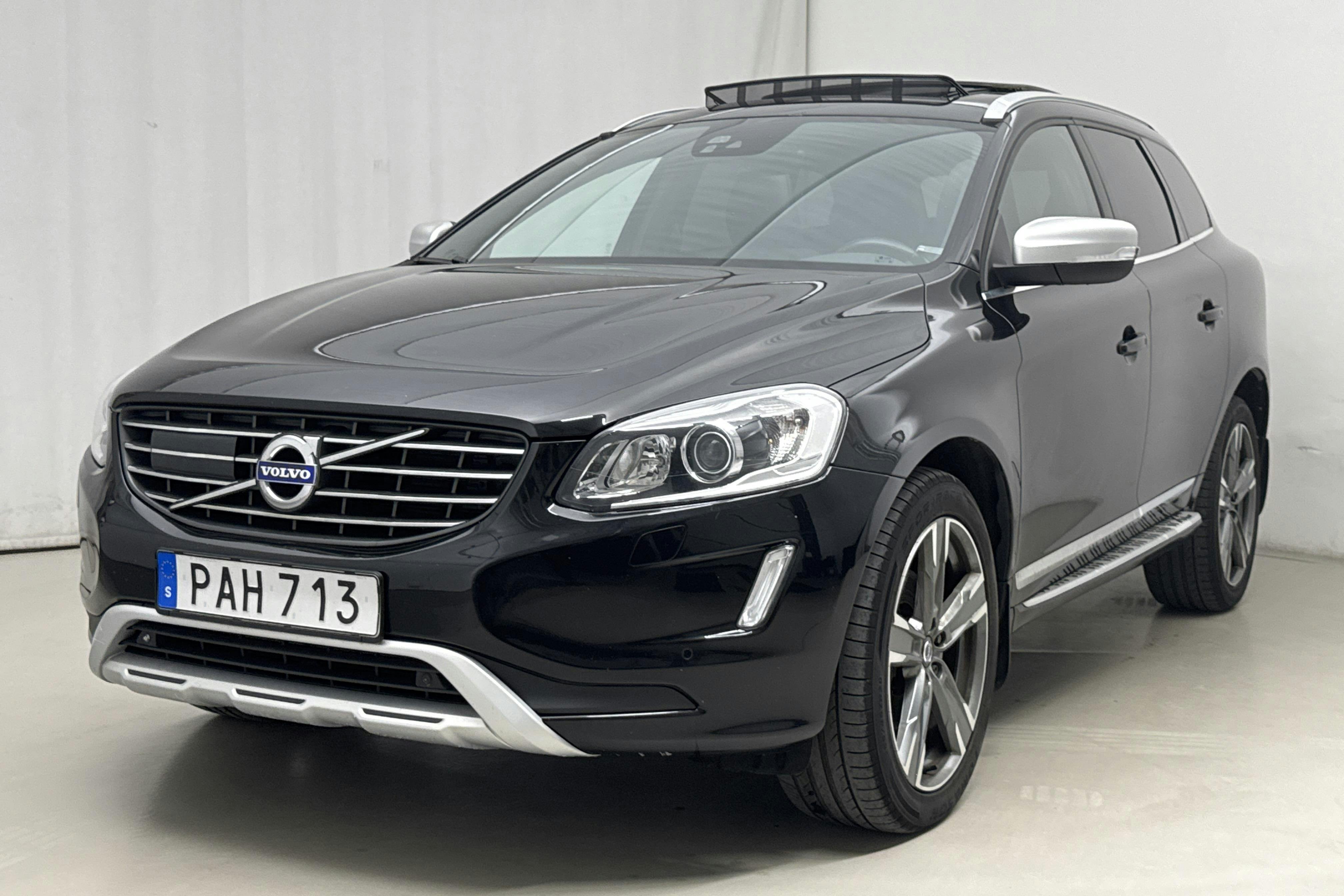 Volvo XC60 D4 AWD (190hk) - 15 233 mil - Automat - svart - 2017
