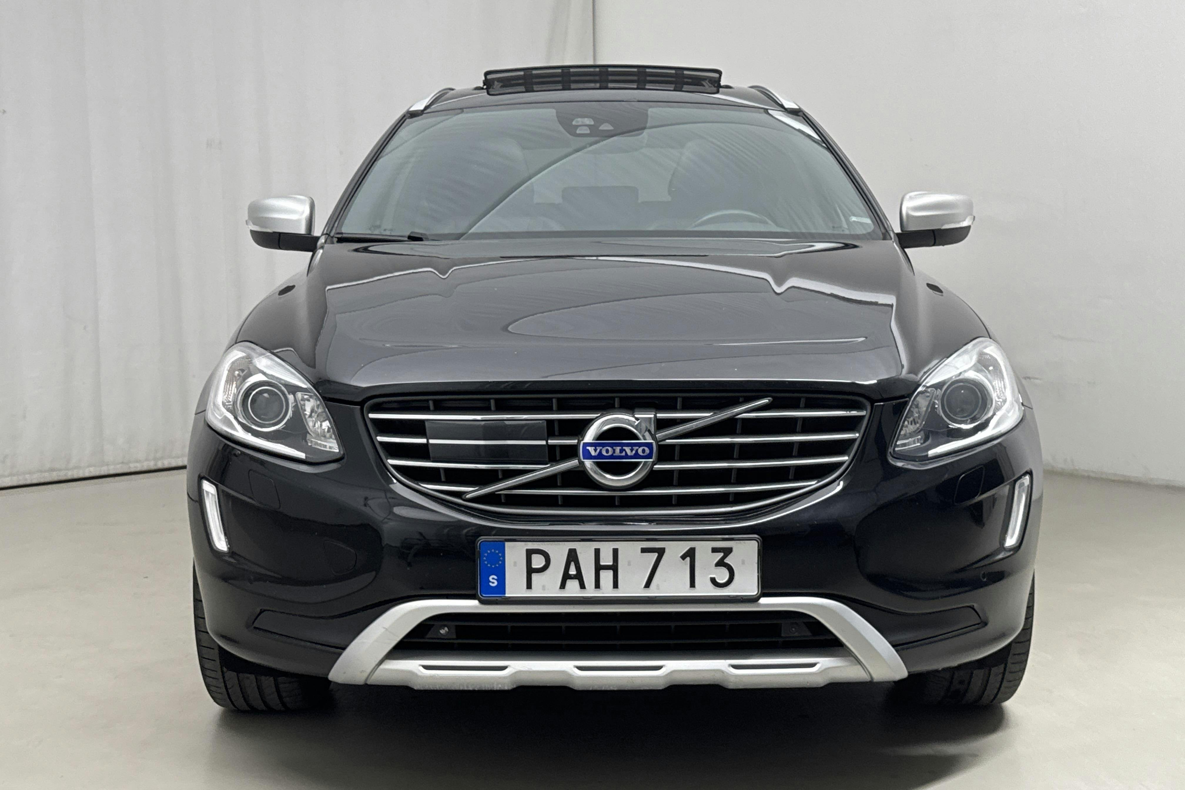 Volvo XC60 D4 AWD (190hk) - 152 330 km - Automatic - black - 2017