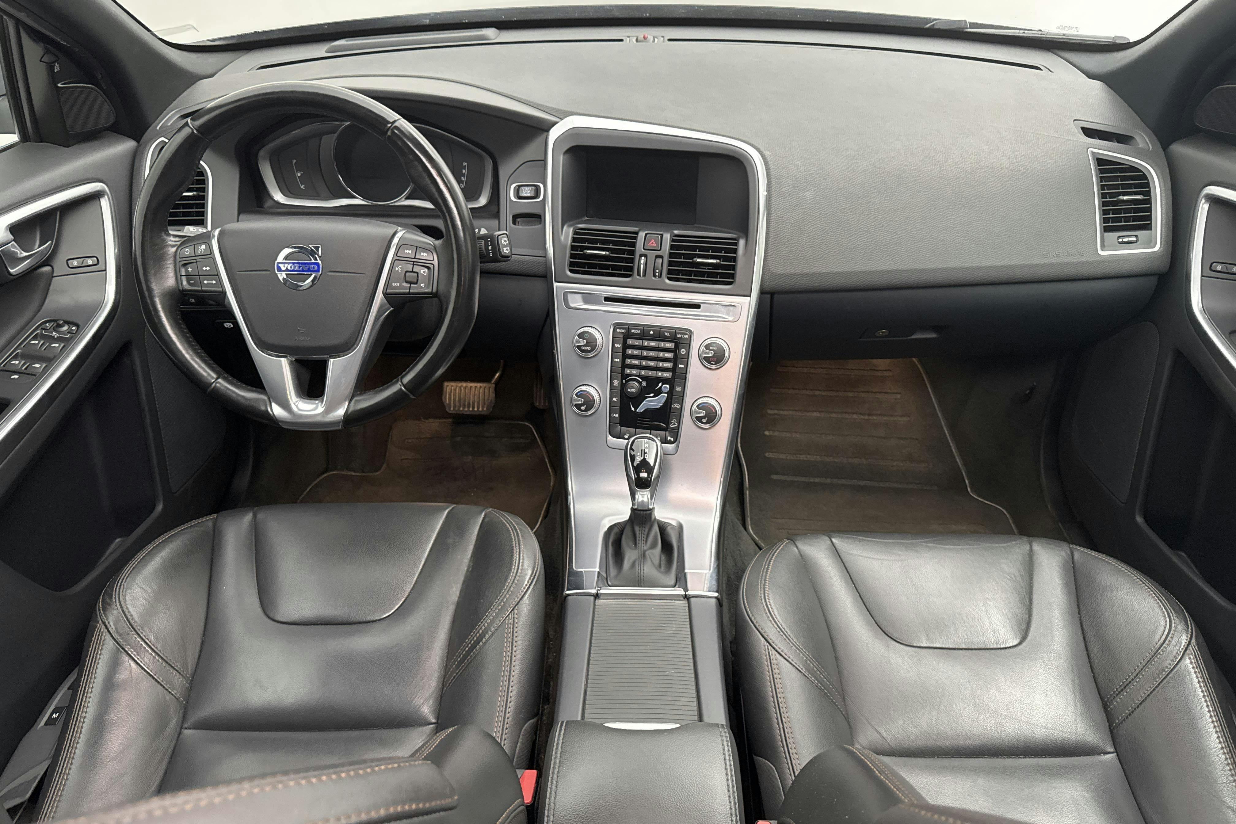 Volvo XC60 D4 AWD (190hk) - 152 330 km - Automatic - black - 2017