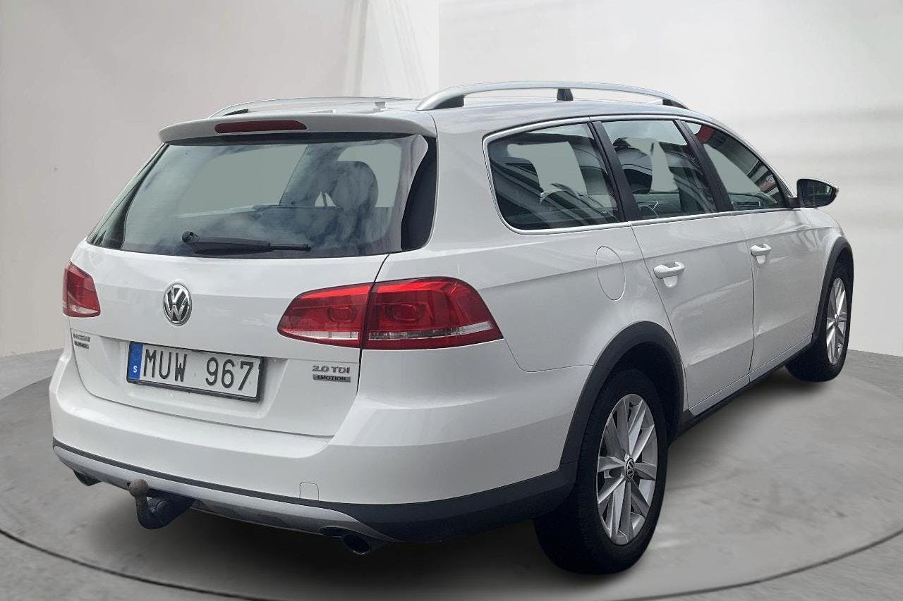 VW Passat Alltrack 2.0 TDI BlueMotion Technology 4Motion (170hk) - 7 499 mil - Automat - vit - 2013