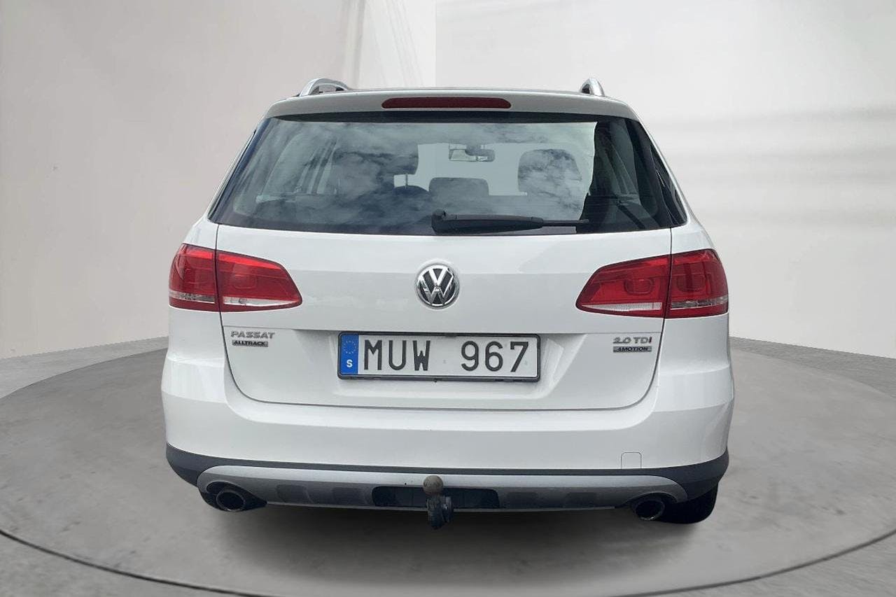 VW Passat Alltrack 2.0 TDI BlueMotion Technology 4Motion (170hk) - 7 499 mil - Automat - vit - 2013