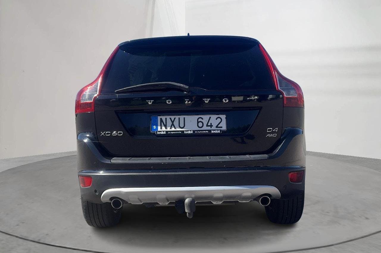 Volvo XC60 D4 AWD (163hk) - 28 785 mil - Manuell - svart - 2013