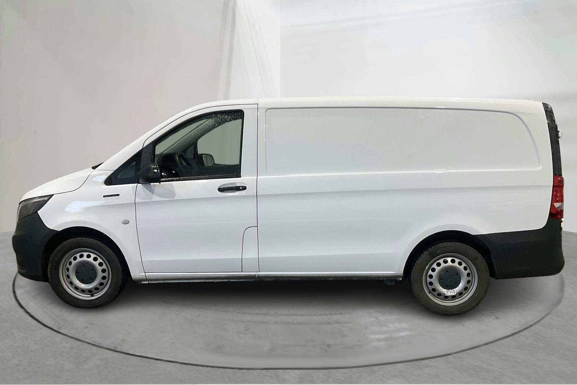 Presentation photo 2 of 15: Mercedes eVito Skåp 40 kWh W640 (116hk) - 19 650 km - Automatic - white - 2021