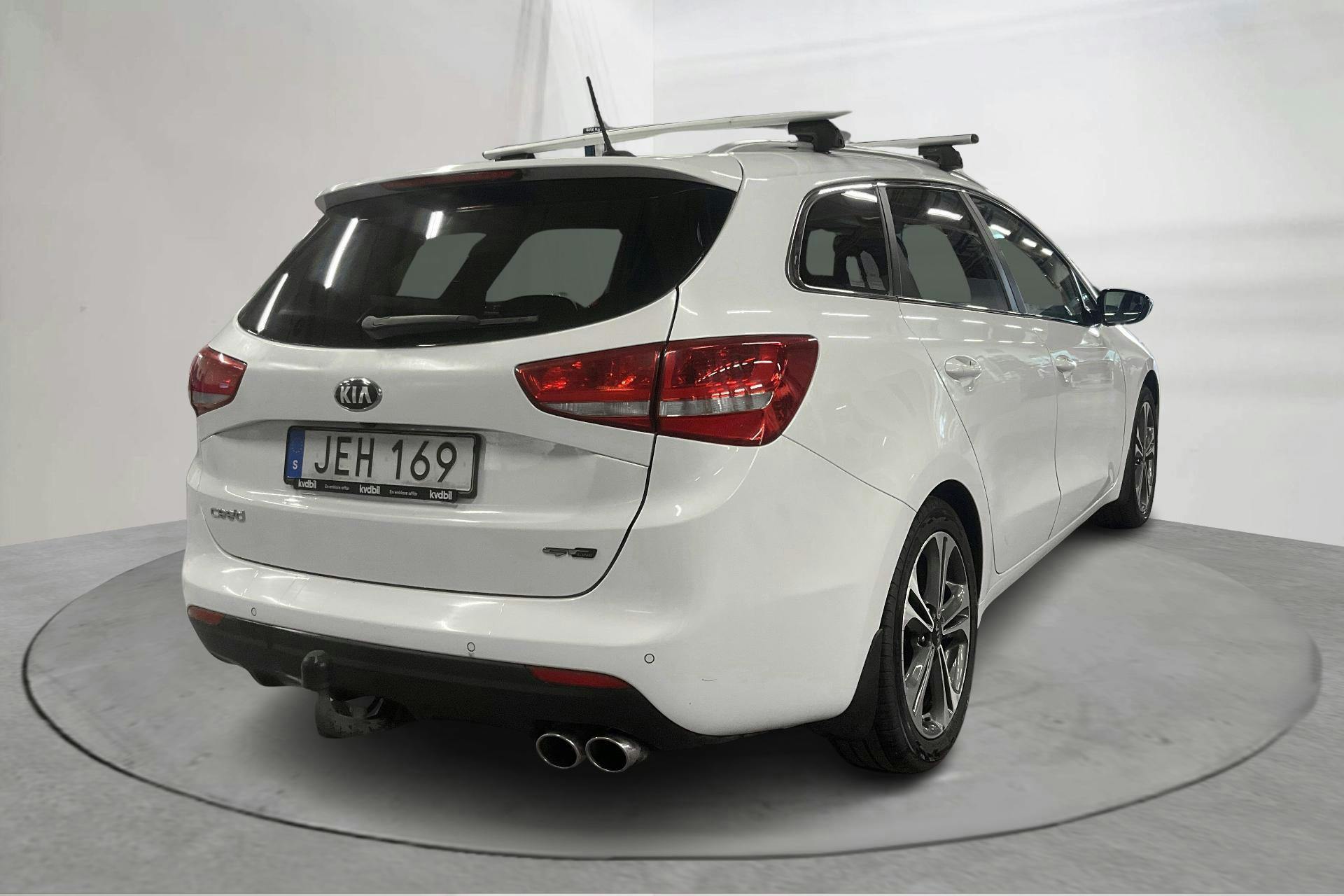 KIA Cee'd 1.6 CRDi SW (136hk) - 183 820 km - Käsitsi - valge - 2016