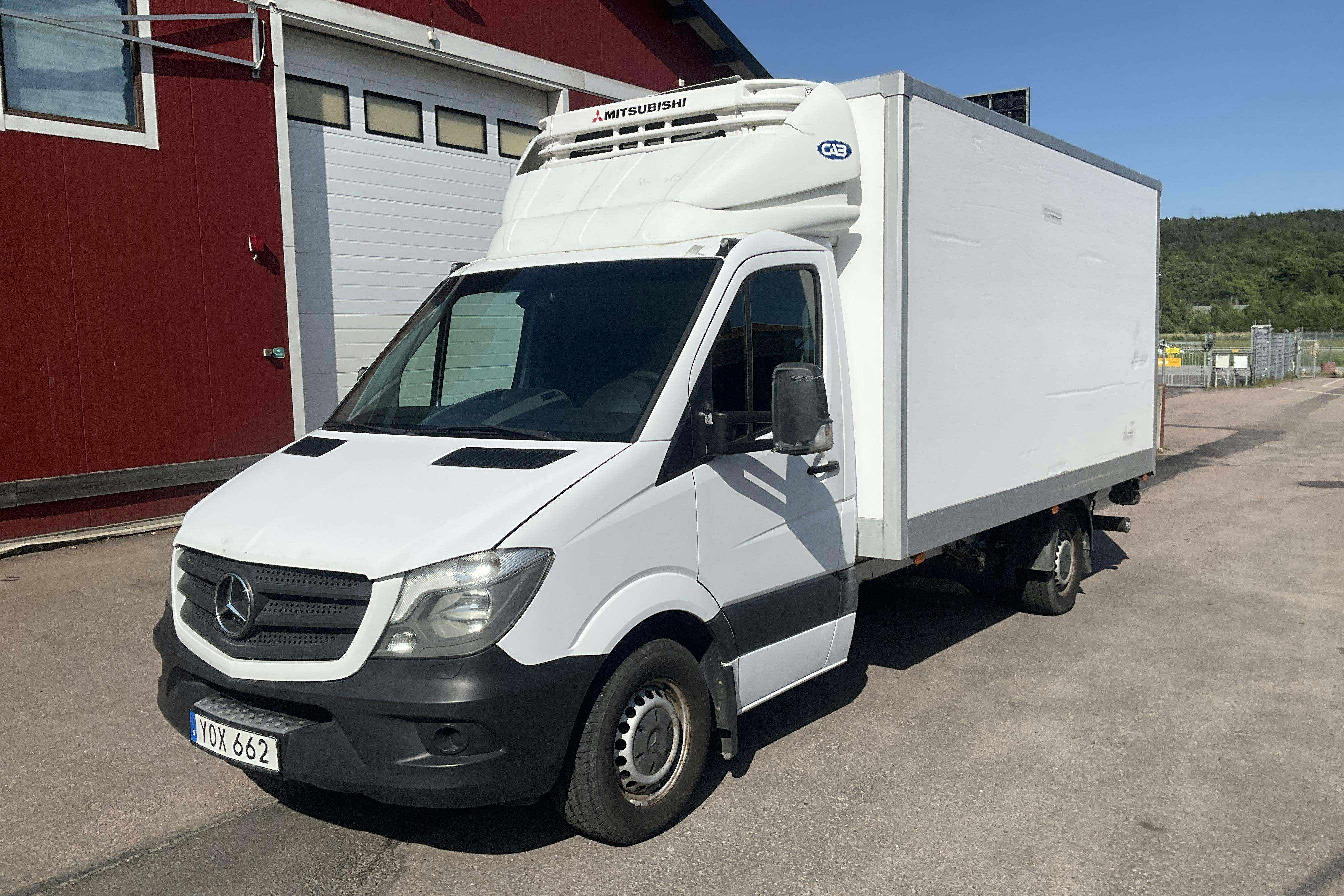 Presentationsfoto 1 av 19: Mercedes Sprinter 316 CDI Volymskåp (163hk) - 19 274 mil - Automat - vit - 2017