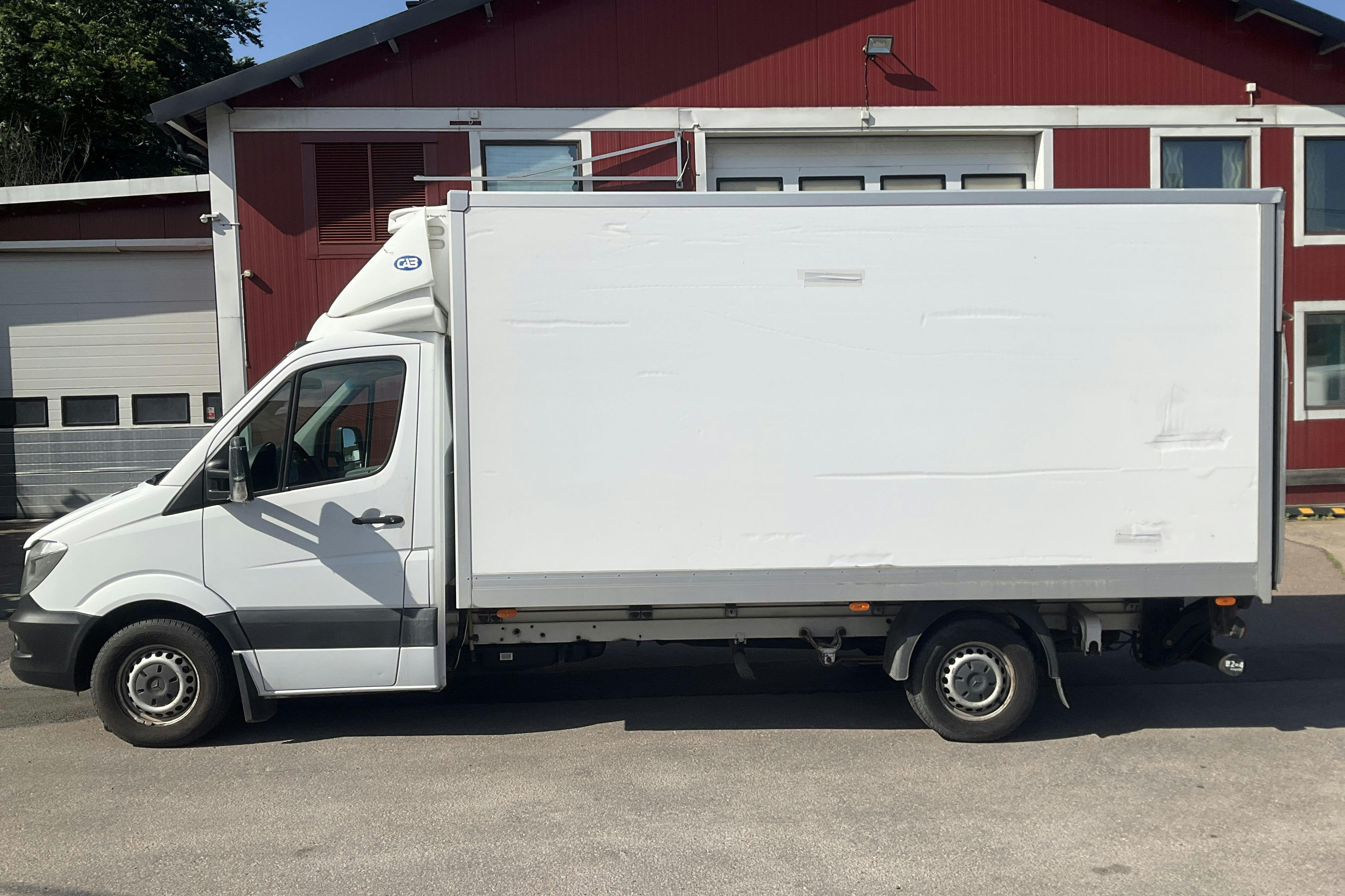 Presentationsfoto 2 av 19: Mercedes Sprinter 316 CDI Volymskåp (163hk) - 19 274 mil - Automat - vit - 2017