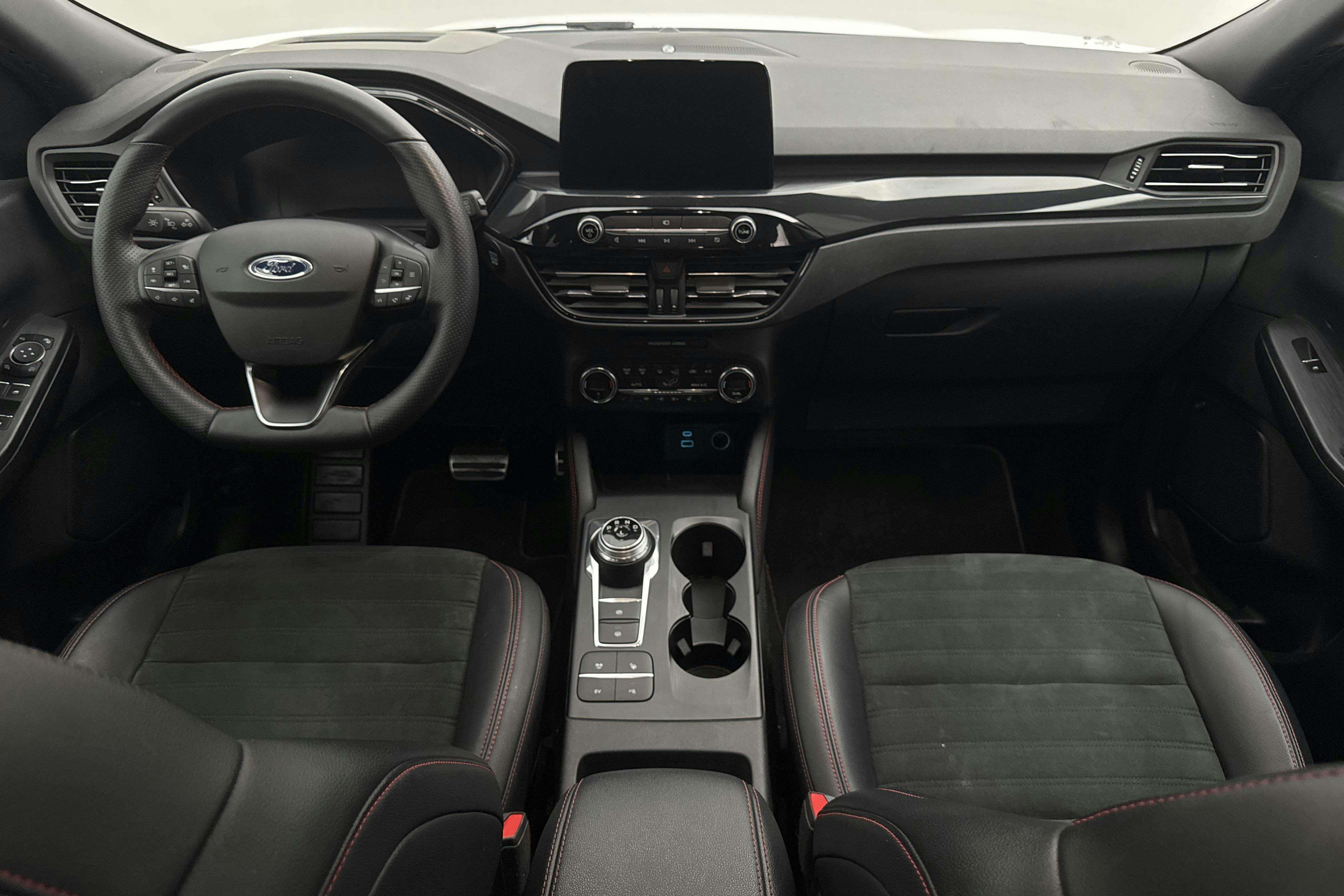 Ford Kuga 2.5 PHEV (225hk) - 97 410 km - Automaatne - valge - 2020