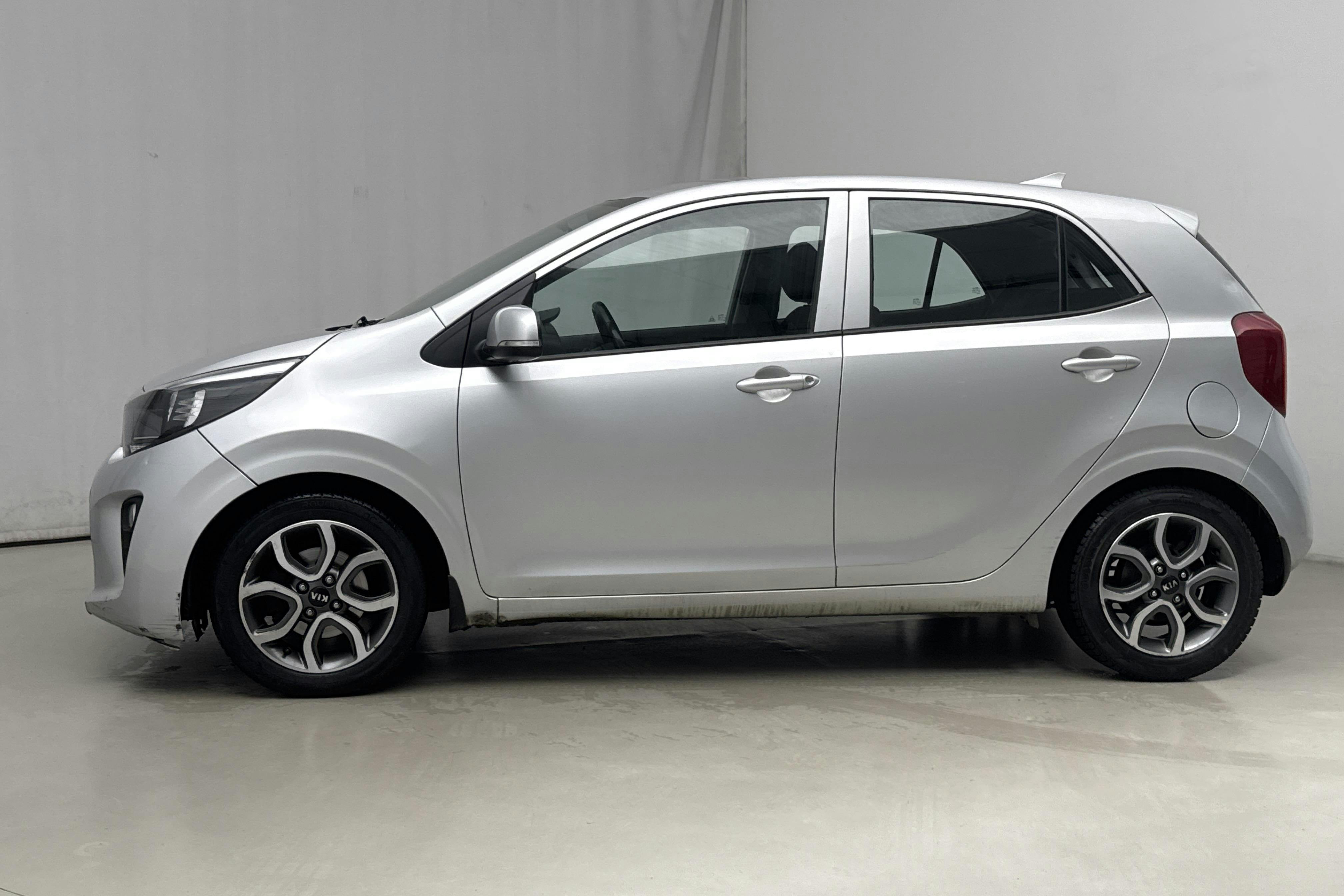 Presentationsfoto 2 av 13: KIA Picanto 1.2 5dr (84hk) - 12 612 mil - Automat - grå - 2020