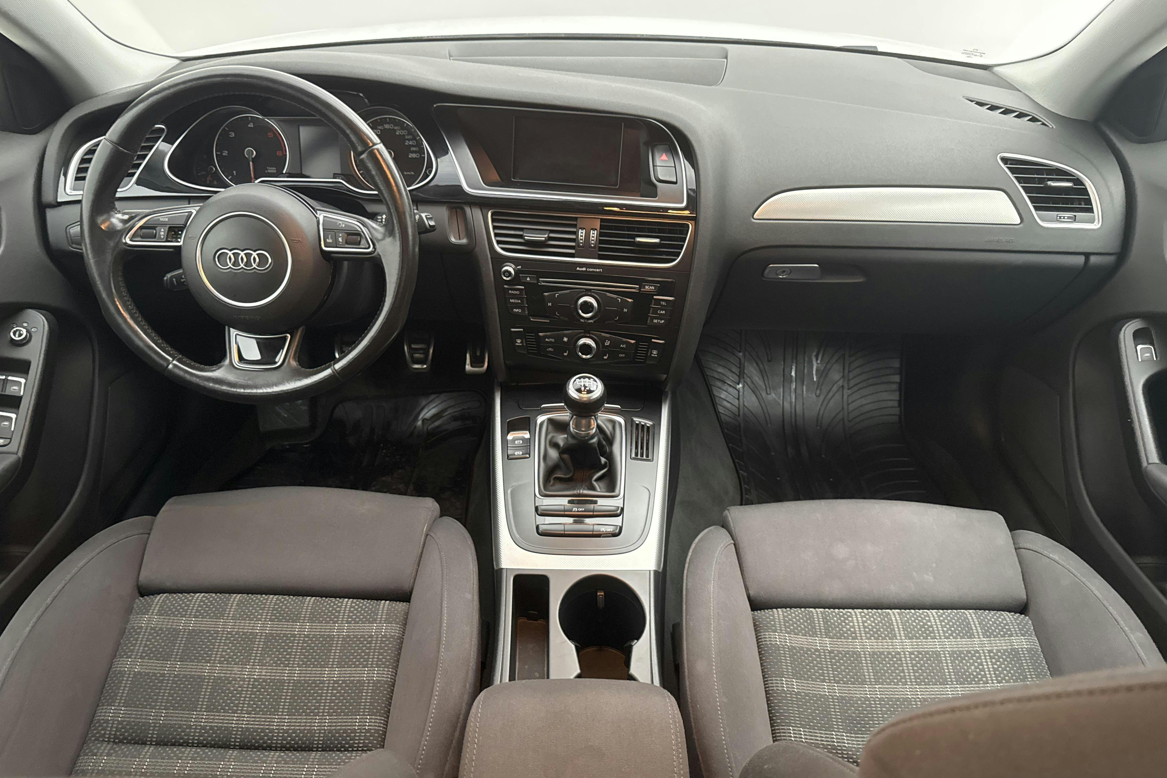 Audi A4 2.0 TDI clean diesel Avant (150hk) - 191 690 km - Käsitsi - valge - 2015