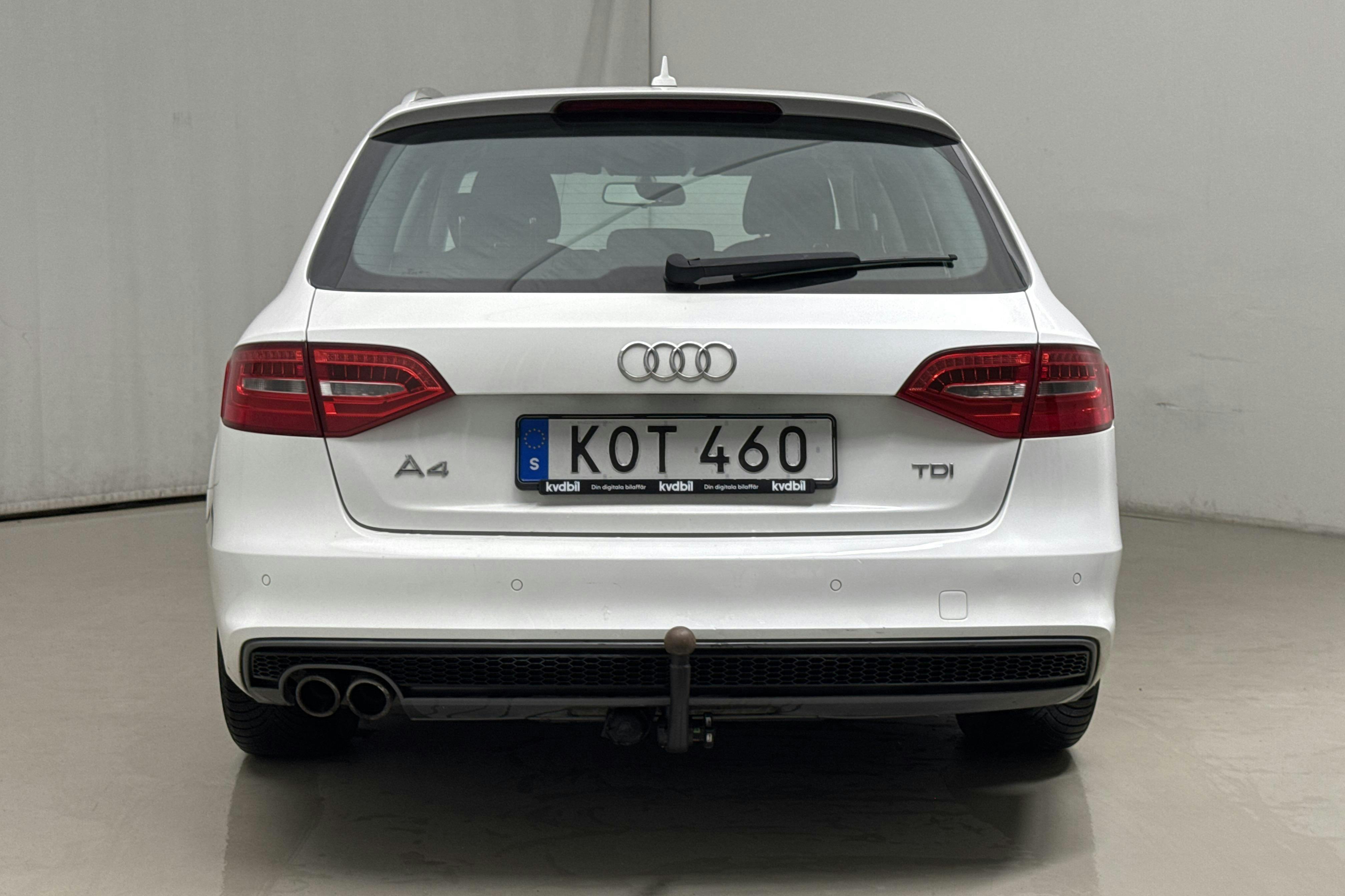 Audi A4 2.0 TDI clean diesel Avant (150hk) - 191 690 km - Käsitsi - valge - 2015