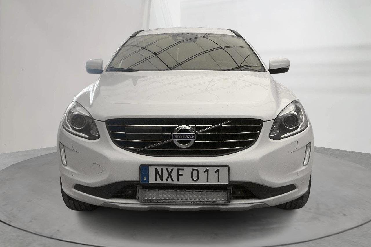 Volvo XC60 D4 AWD (190hk) - 173 060 km - Käsitsi - valge - 2017