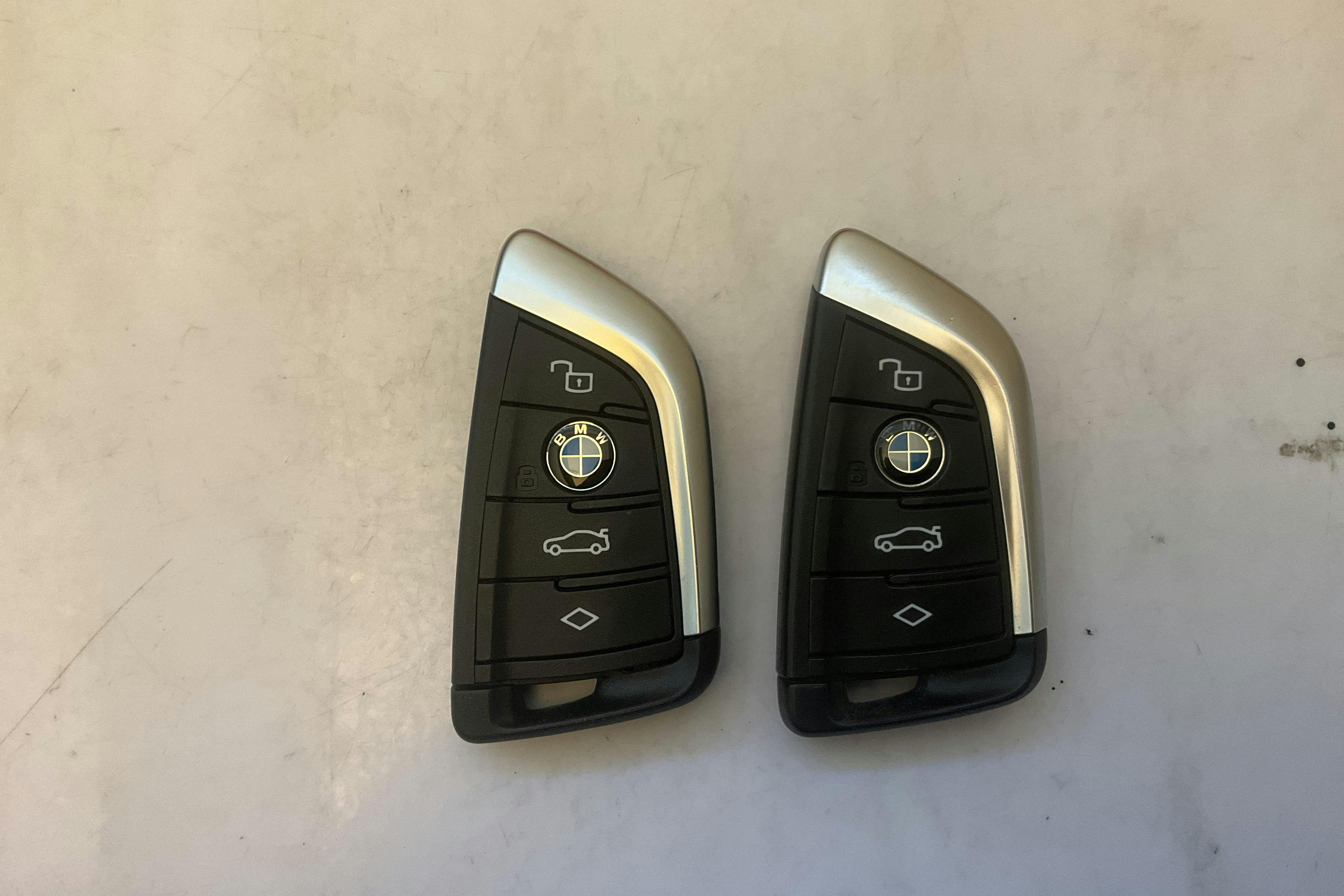 Esitlusfoto 16 aadressil 16: BMW 330e xDrive Sedan, G20 (292hk) - 80 600 km - Automaatne - must - 2021