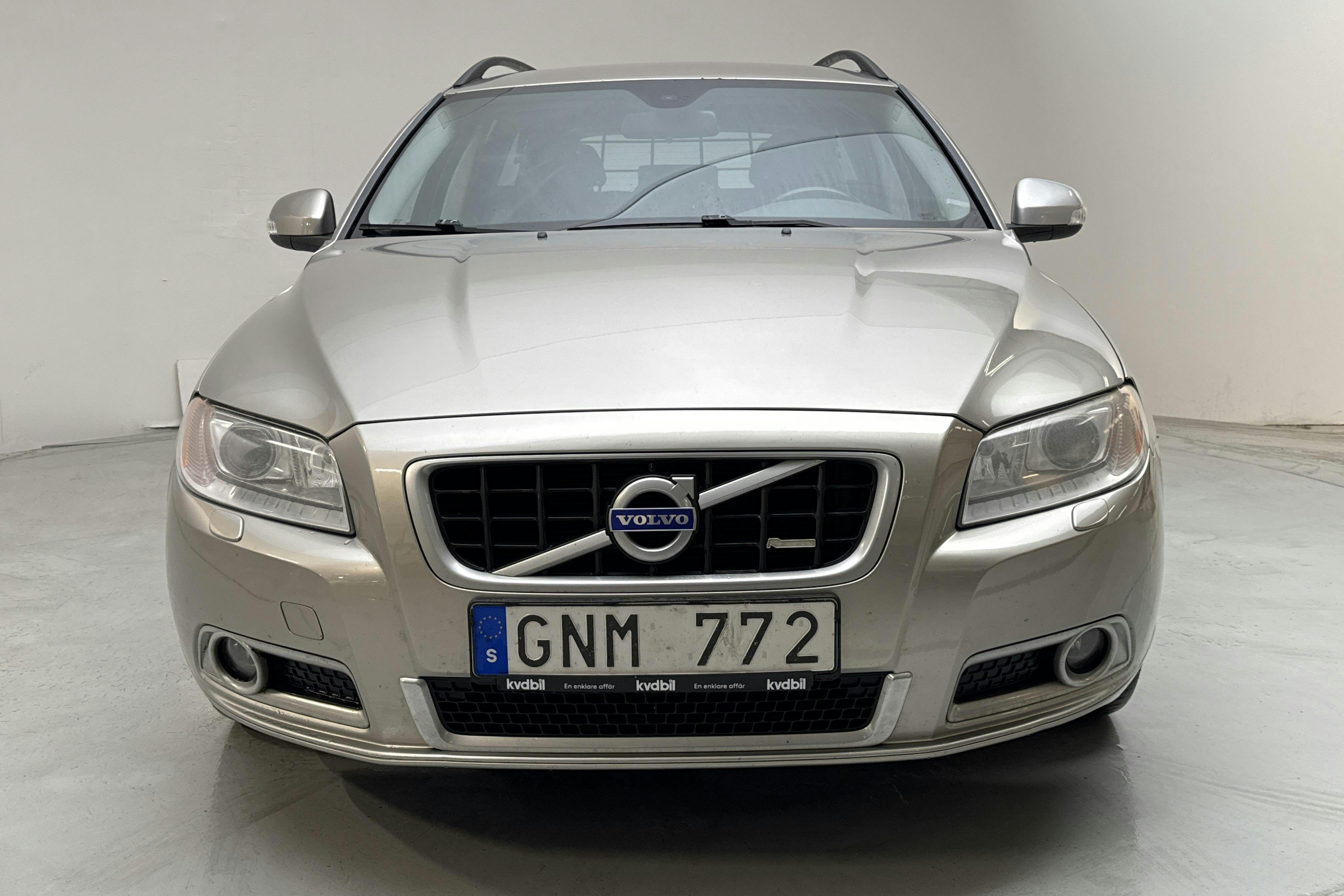 Volvo V70 II D5 (205hk) - 22 885 mil - Automat - Light Brown - 2011