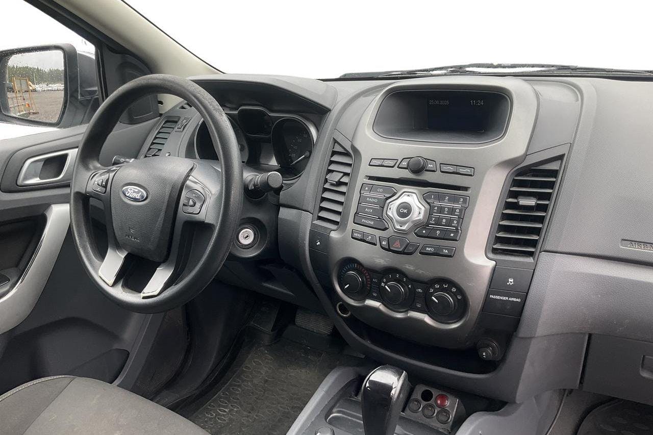 Ford Ranger 2.2 TDCi 4WD (150hk) - 114 960 km - Automaatne - valge - 2013