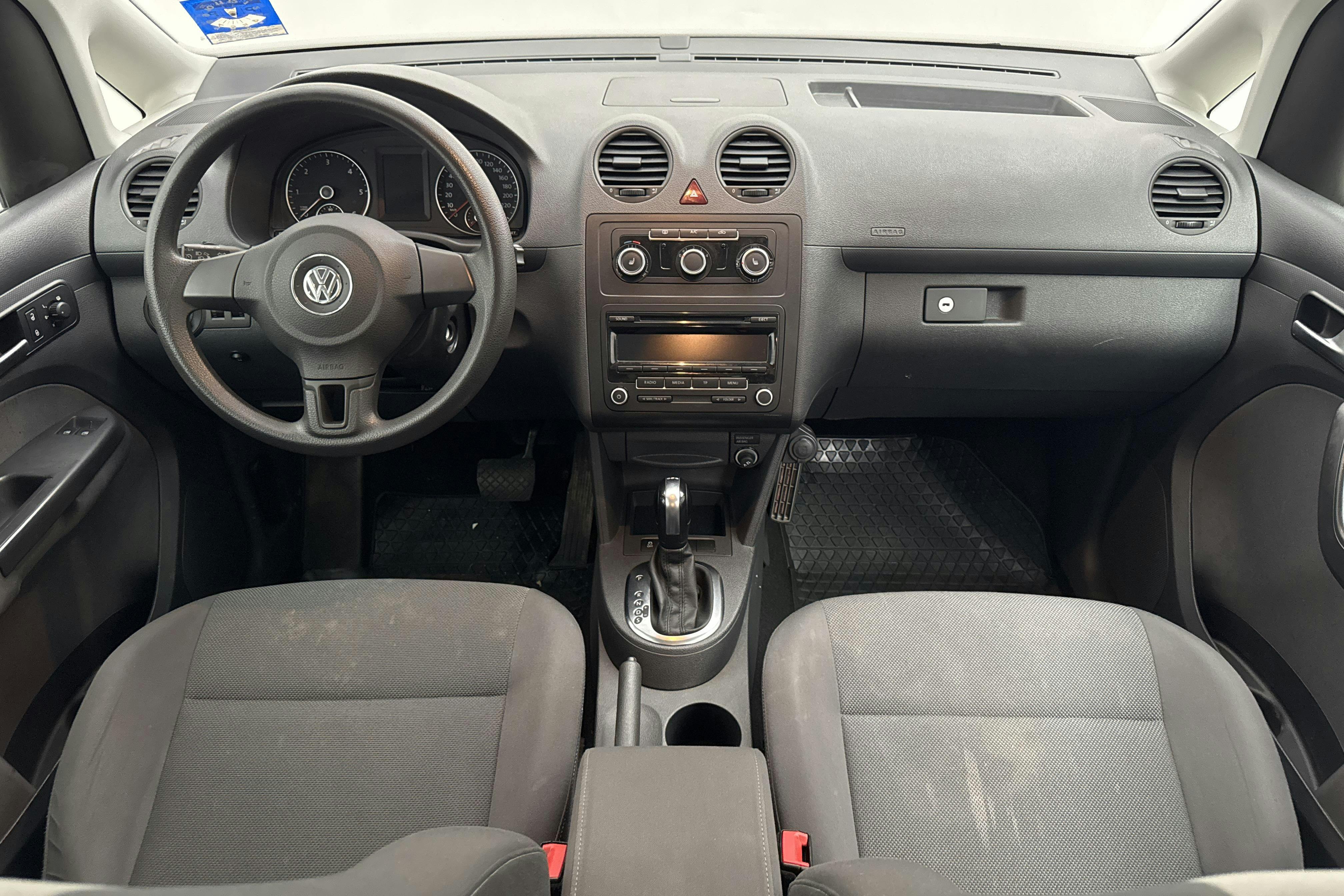 VW Caddy Life 1.6 TDI (102hk) - 13 303 mil - Automat - vit - 2014