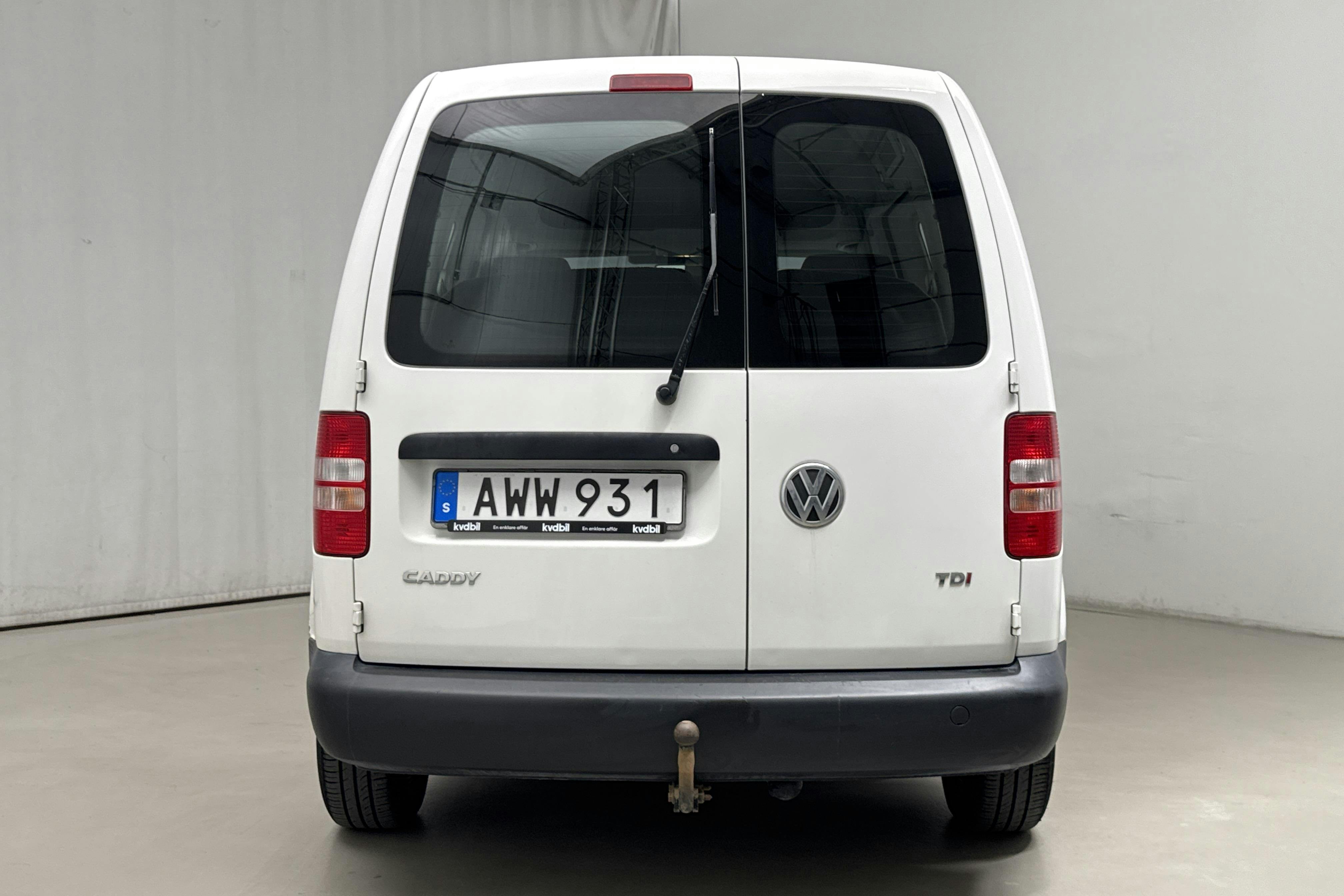 VW Caddy Life 1.6 TDI (102hk) - 13 303 mil - Automat - vit - 2014