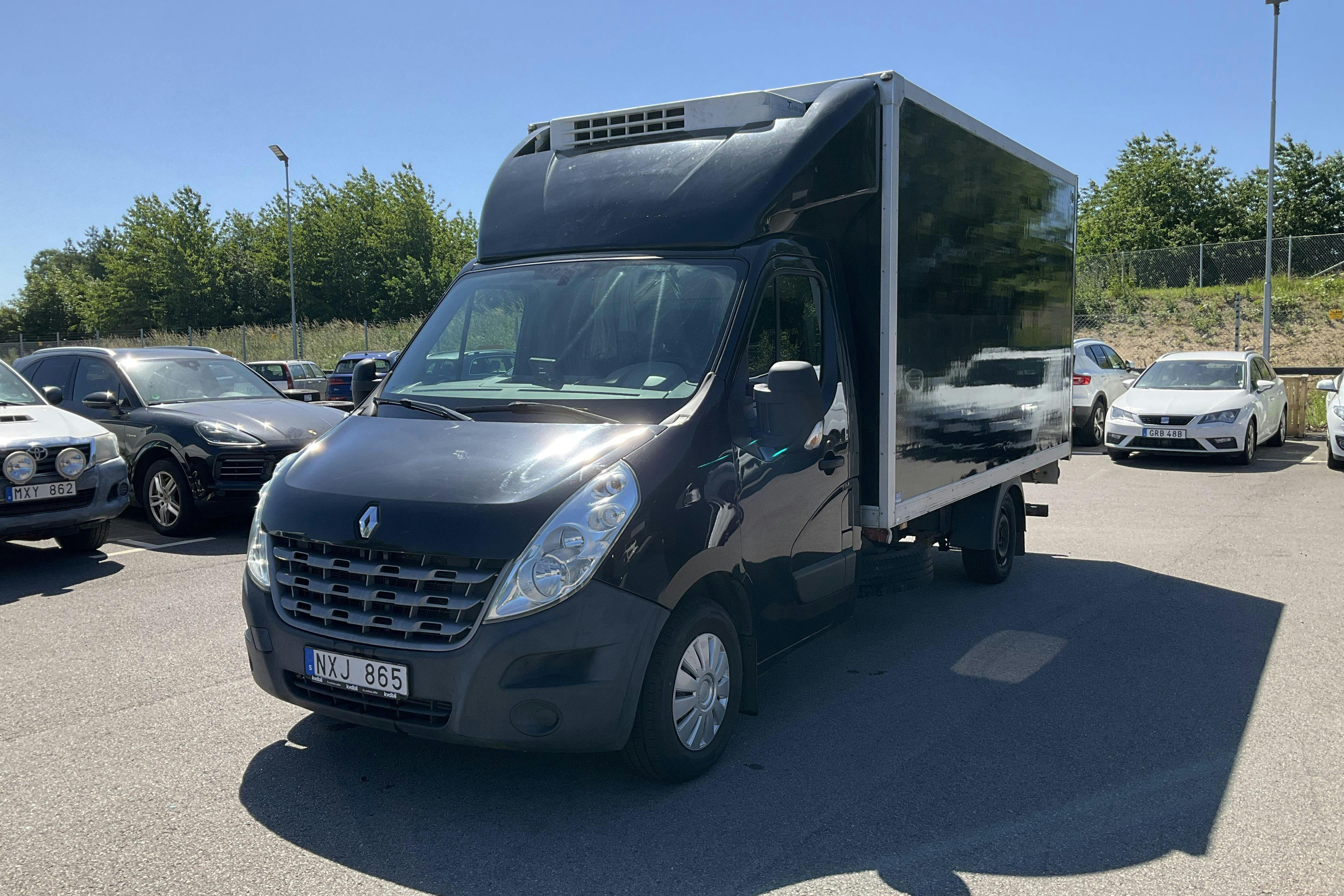 Presentation photo 1 of 16: Renault Master 2.3 dCi Volymskåp 2WD (150hk) - 287 600 km - Manual - black - 2013