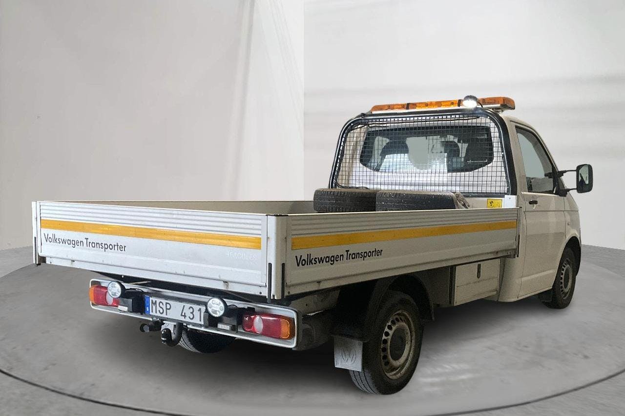 VW Transporter T5 2.0 TDI Pickup (140hk) - 8 945 mil - Manuell - vit - 2012
